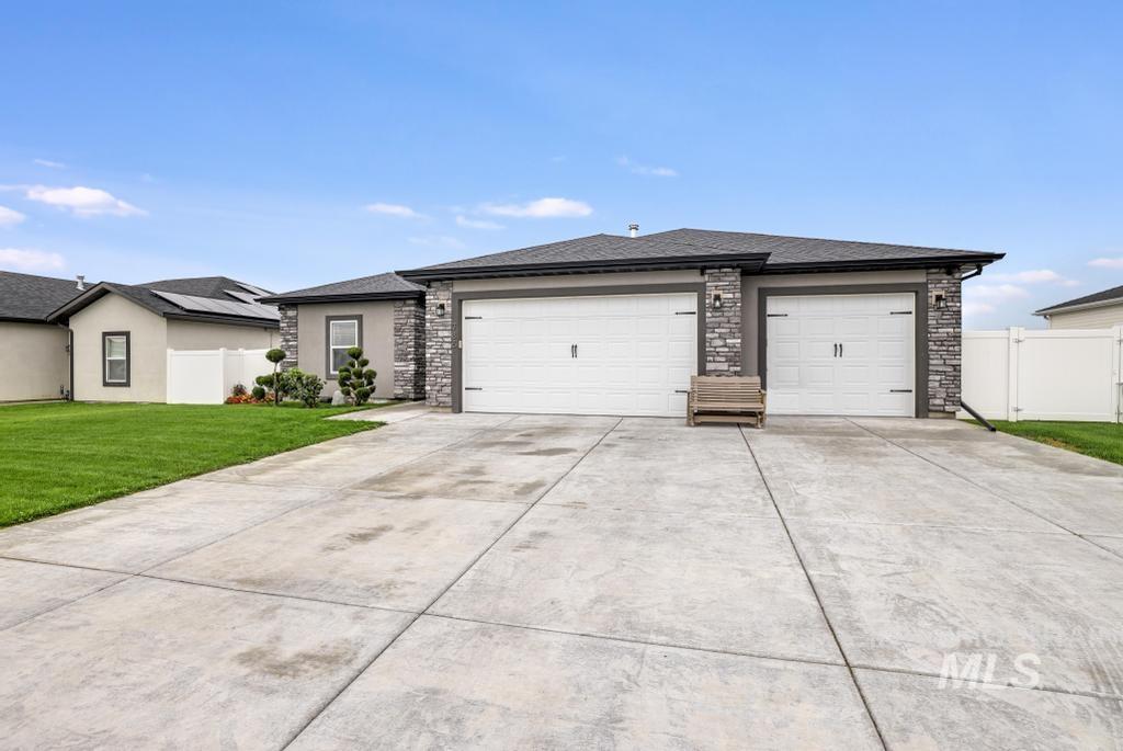 785 Heidi Terrace Property Photo 5