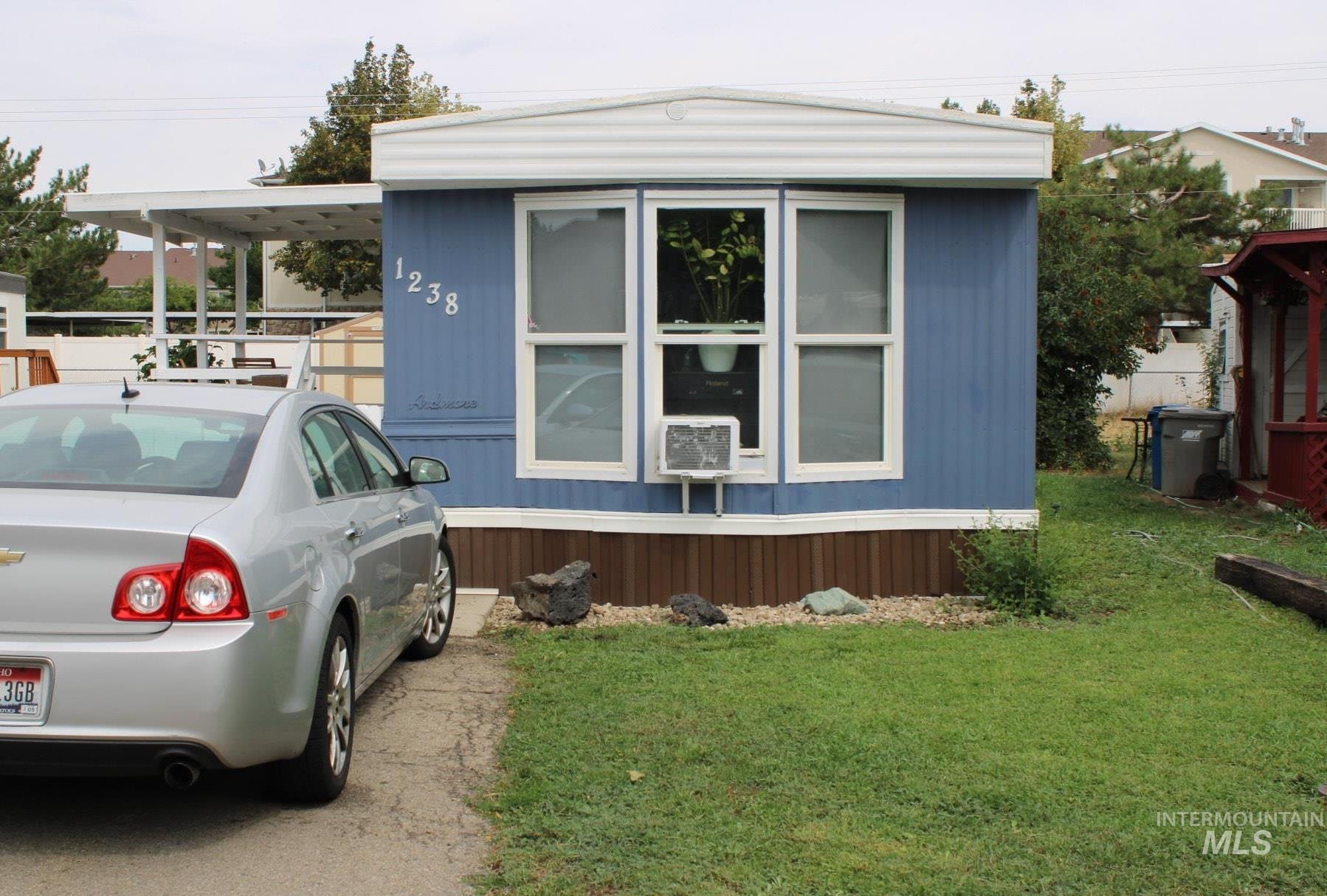 1238 n. sable ln Property Photo 1