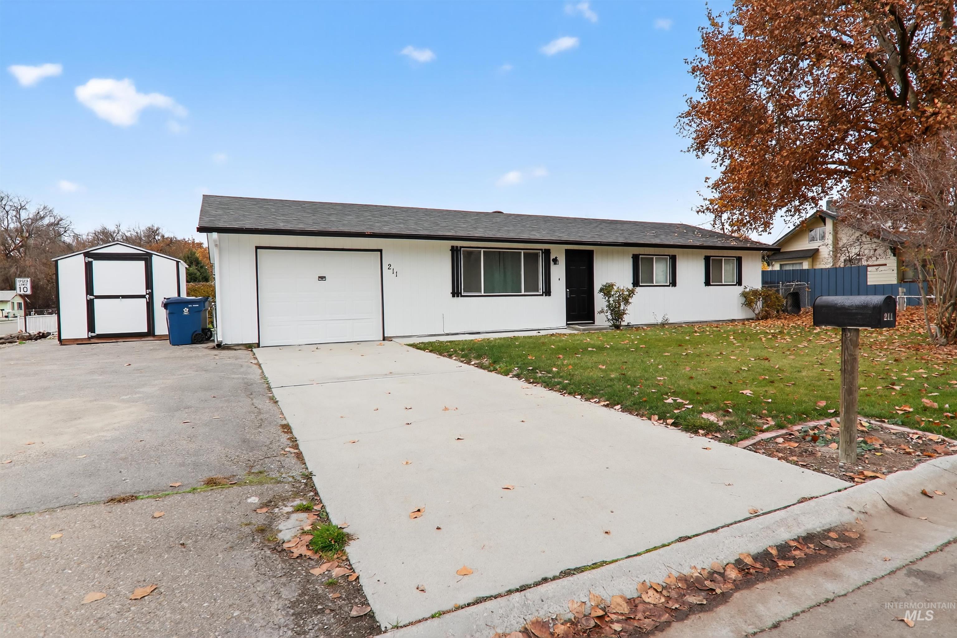 211 Jasper Ave Property Photo 1