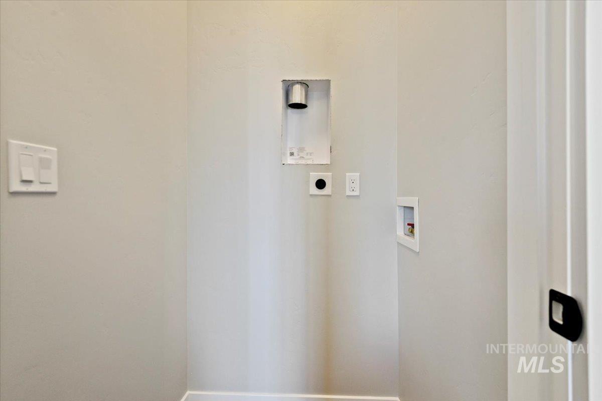 518 N Lucy Lane Property Photo 20