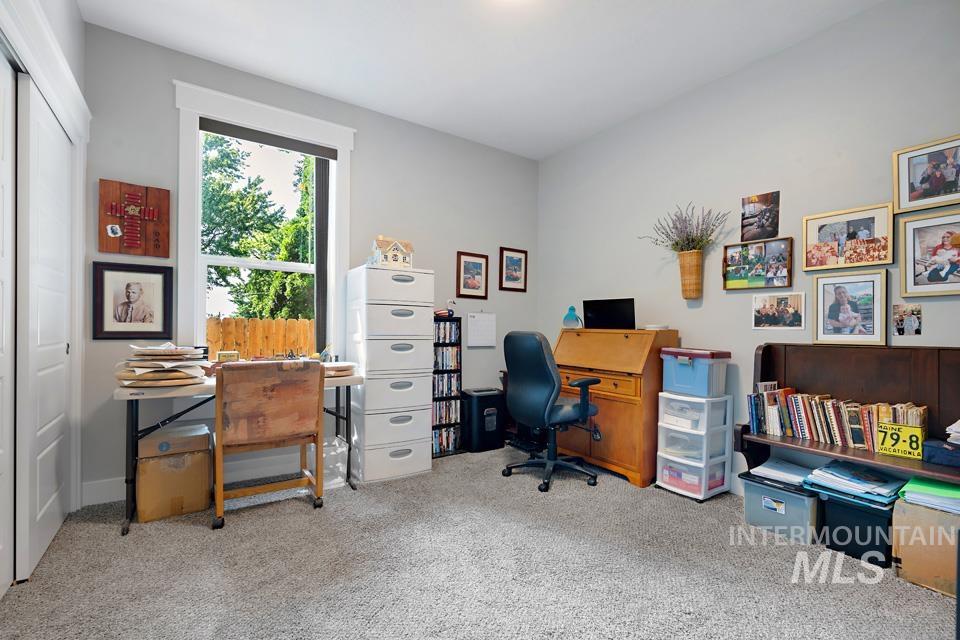 612 Deer Meadows Ln Property Photo 19