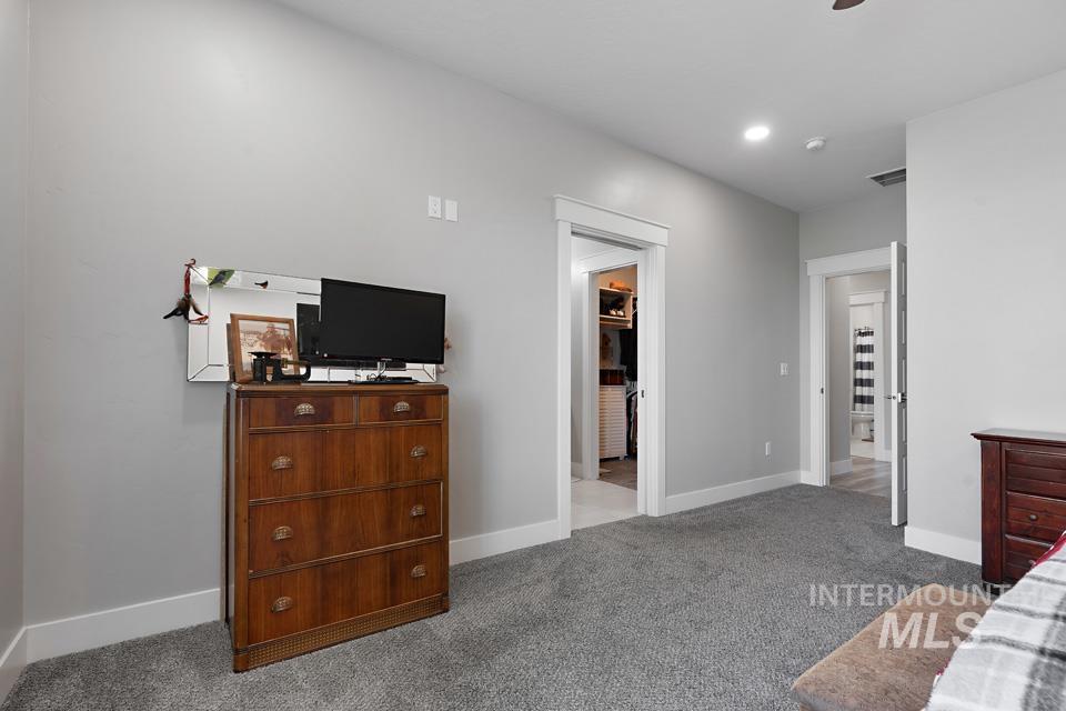 612 Deer Meadows Ln Property Photo 22