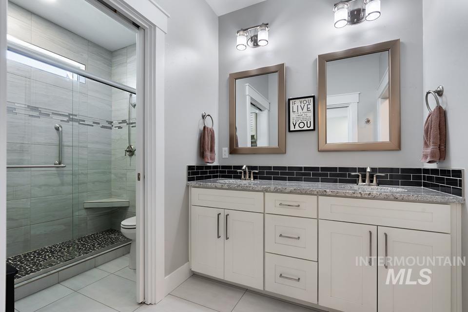 612 Deer Meadows Ln Property Photo 23