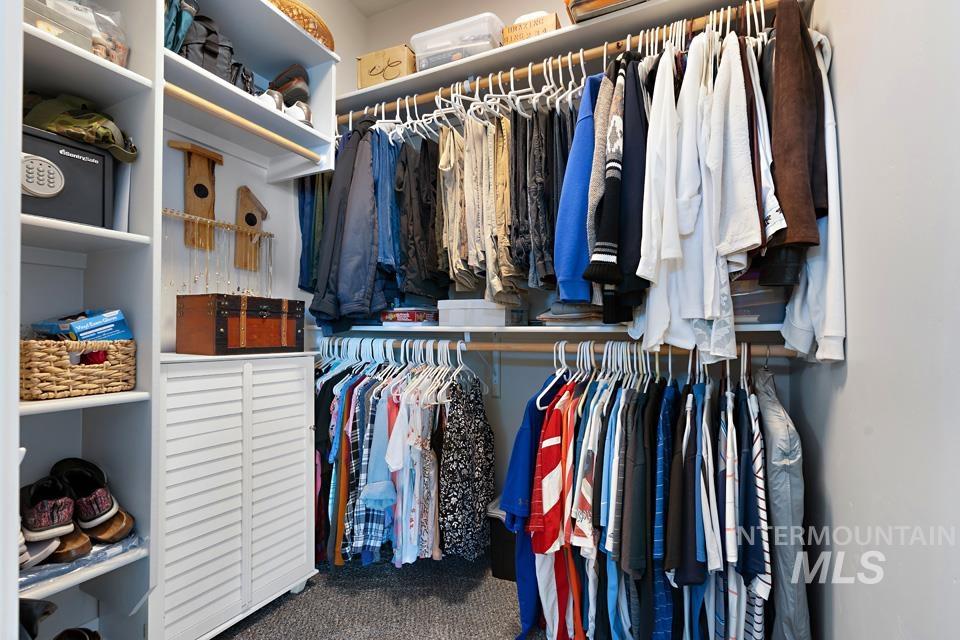 612 Deer Meadows Ln Property Photo 24