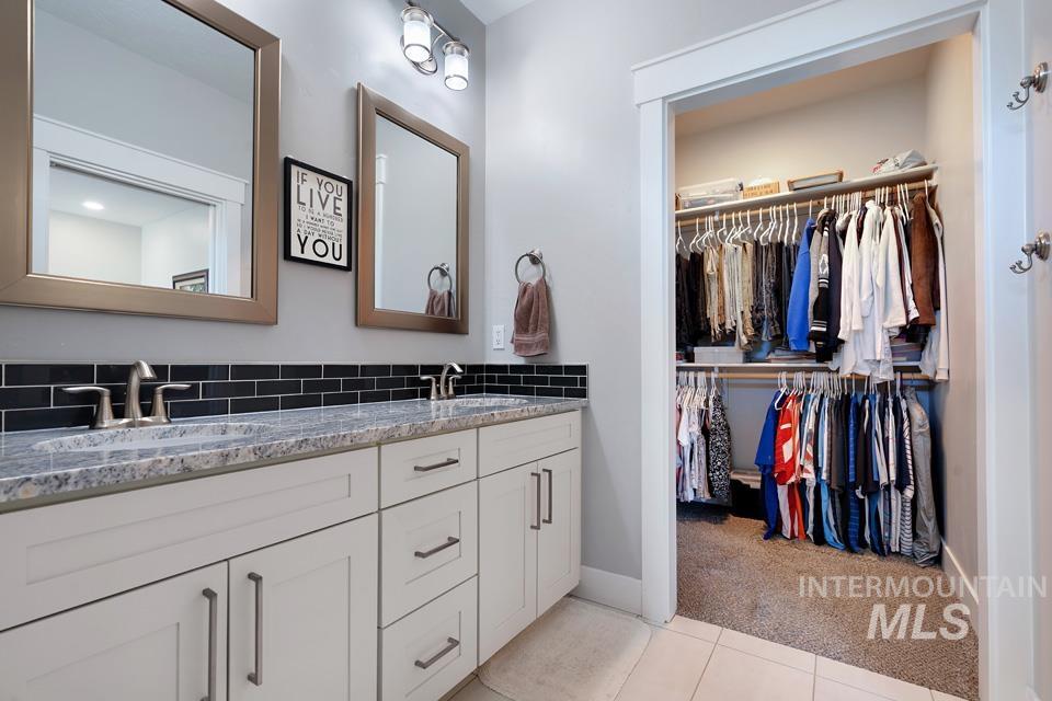 612 Deer Meadows Ln Property Photo 25