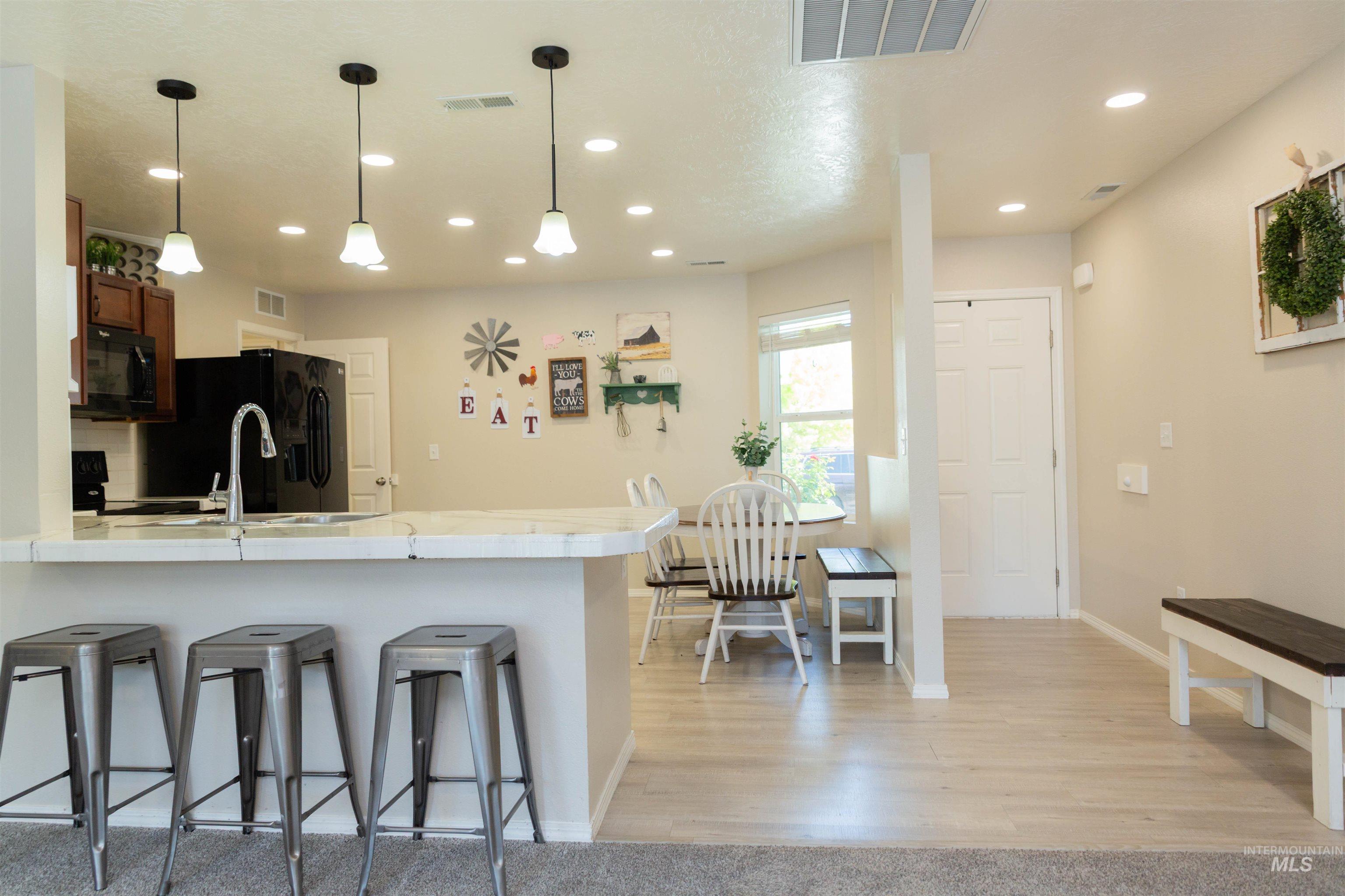 16919 Abram Ave Property Photo 5