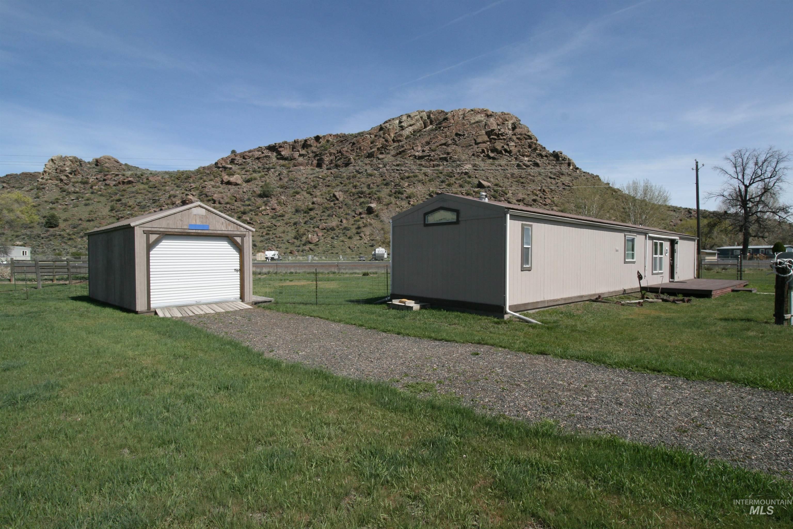1303 Florence Drive Property Photo 2