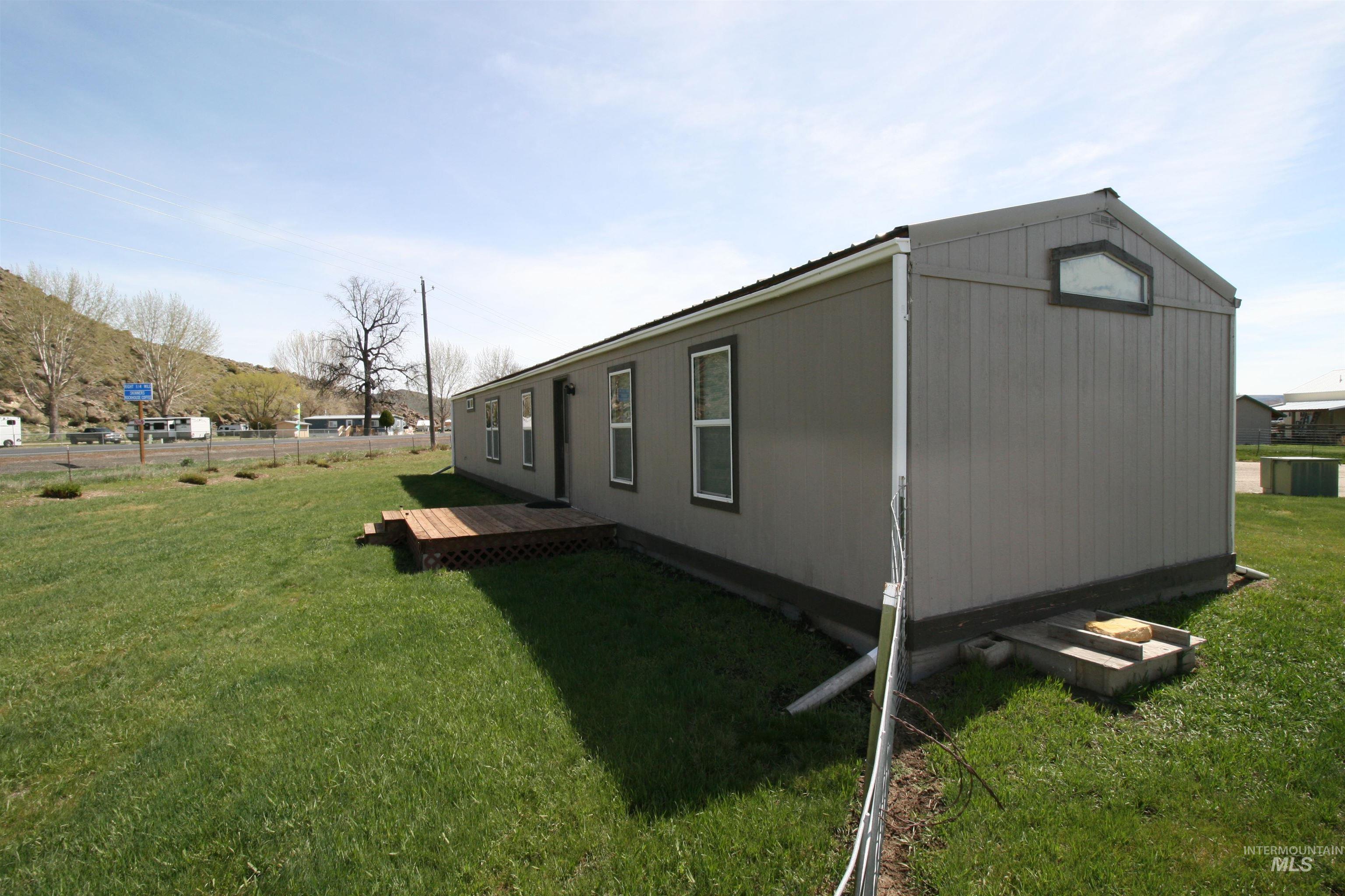1303 Florence Drive Property Photo 3