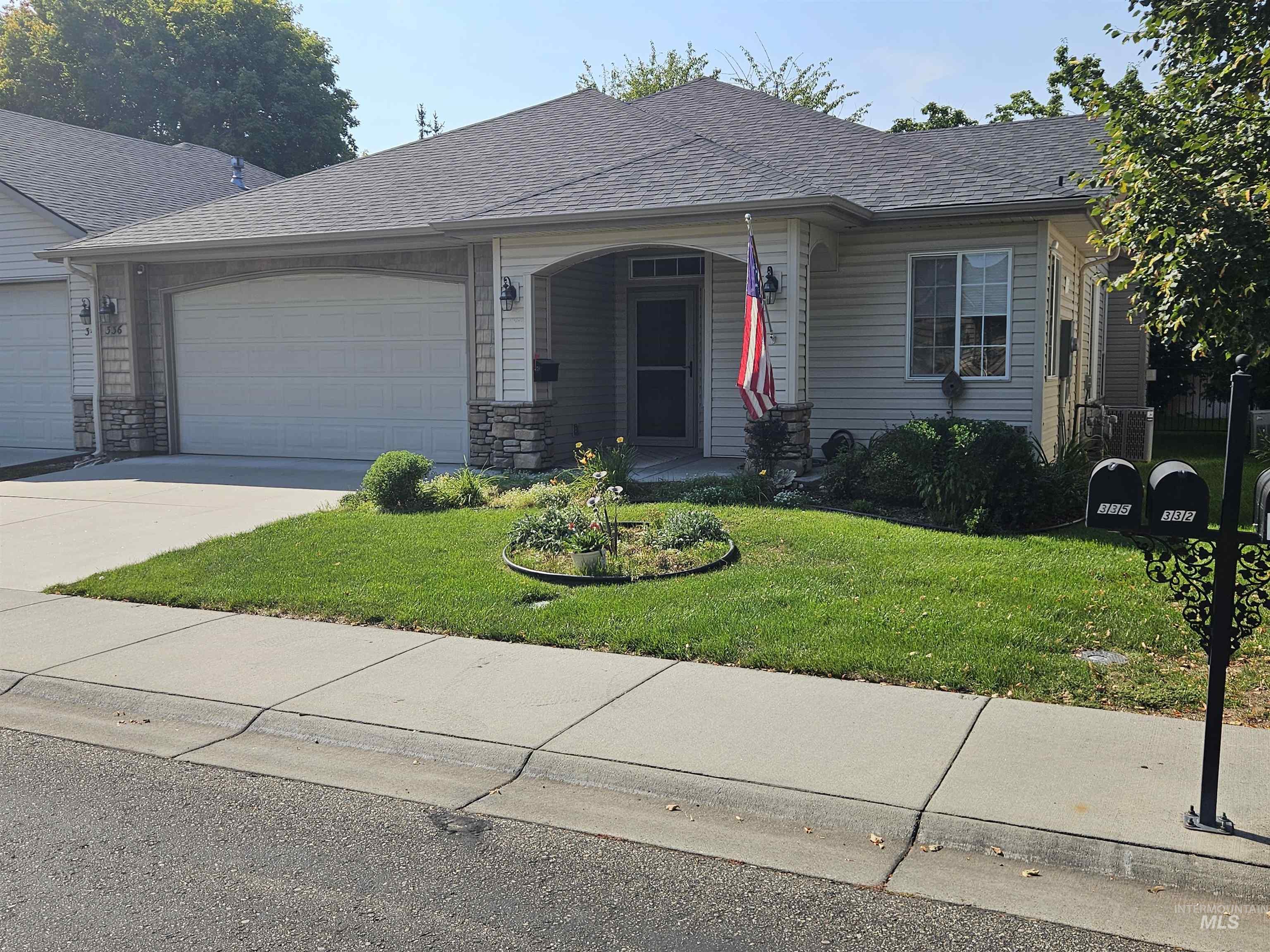 336 S Golden Eagle Lane Property Photo 1