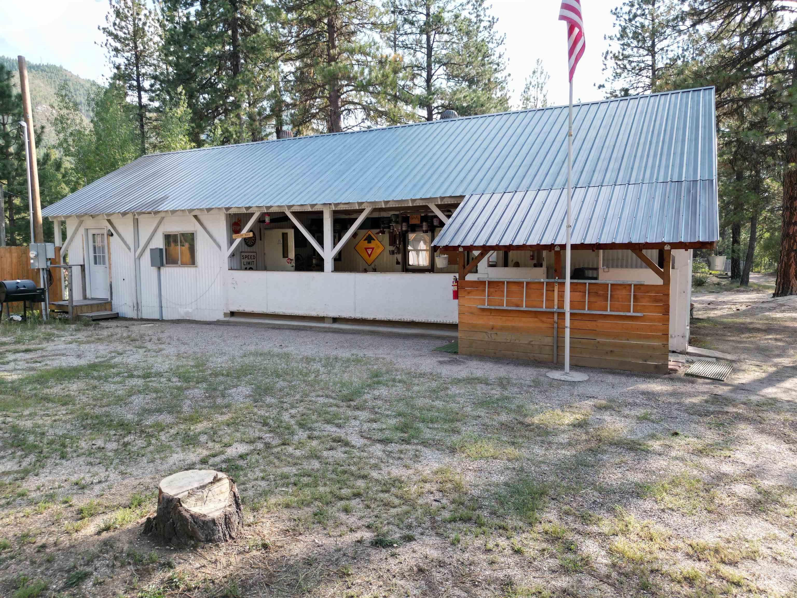8395 Hwy 21 Property Photo 8