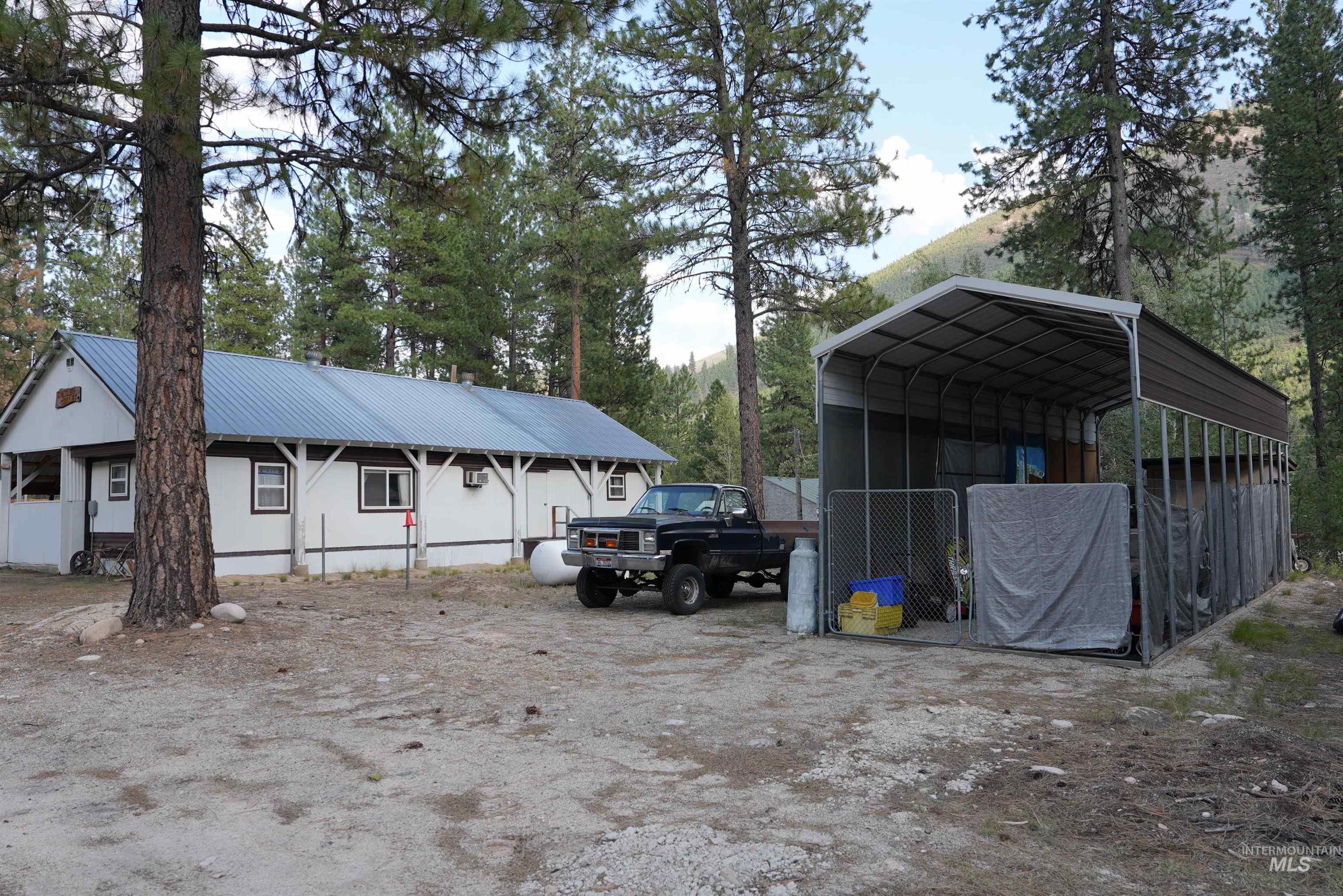 8395 Hwy 21 Property Photo 16