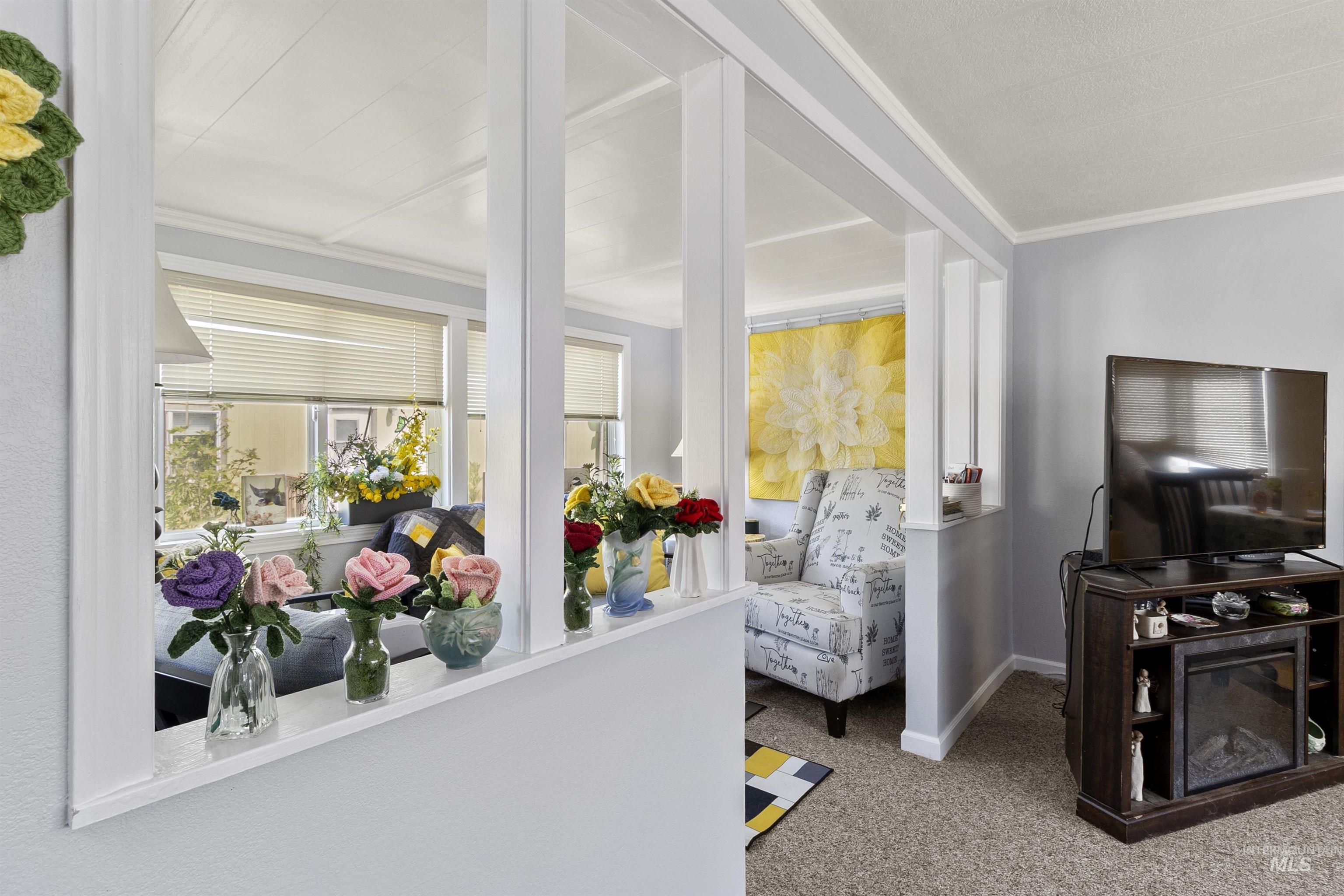 411 N Almon Property Photo 3
