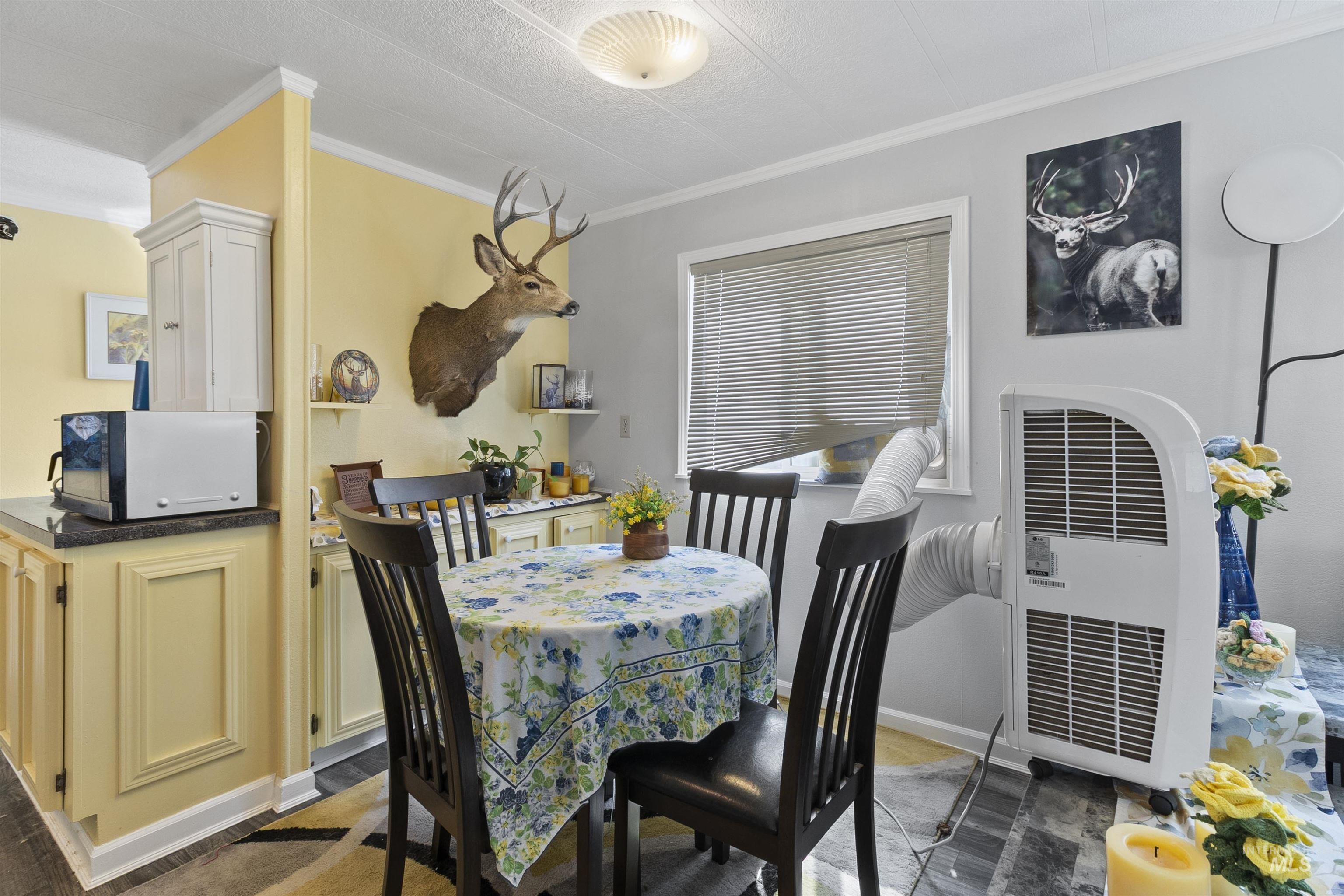 411 N Almon Property Photo 9