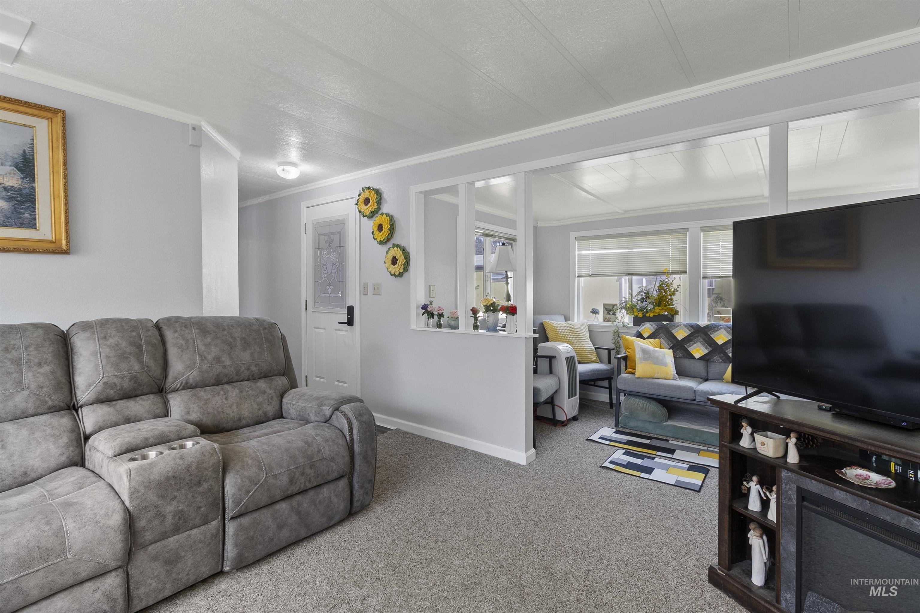 411 N Almon Property Photo 12