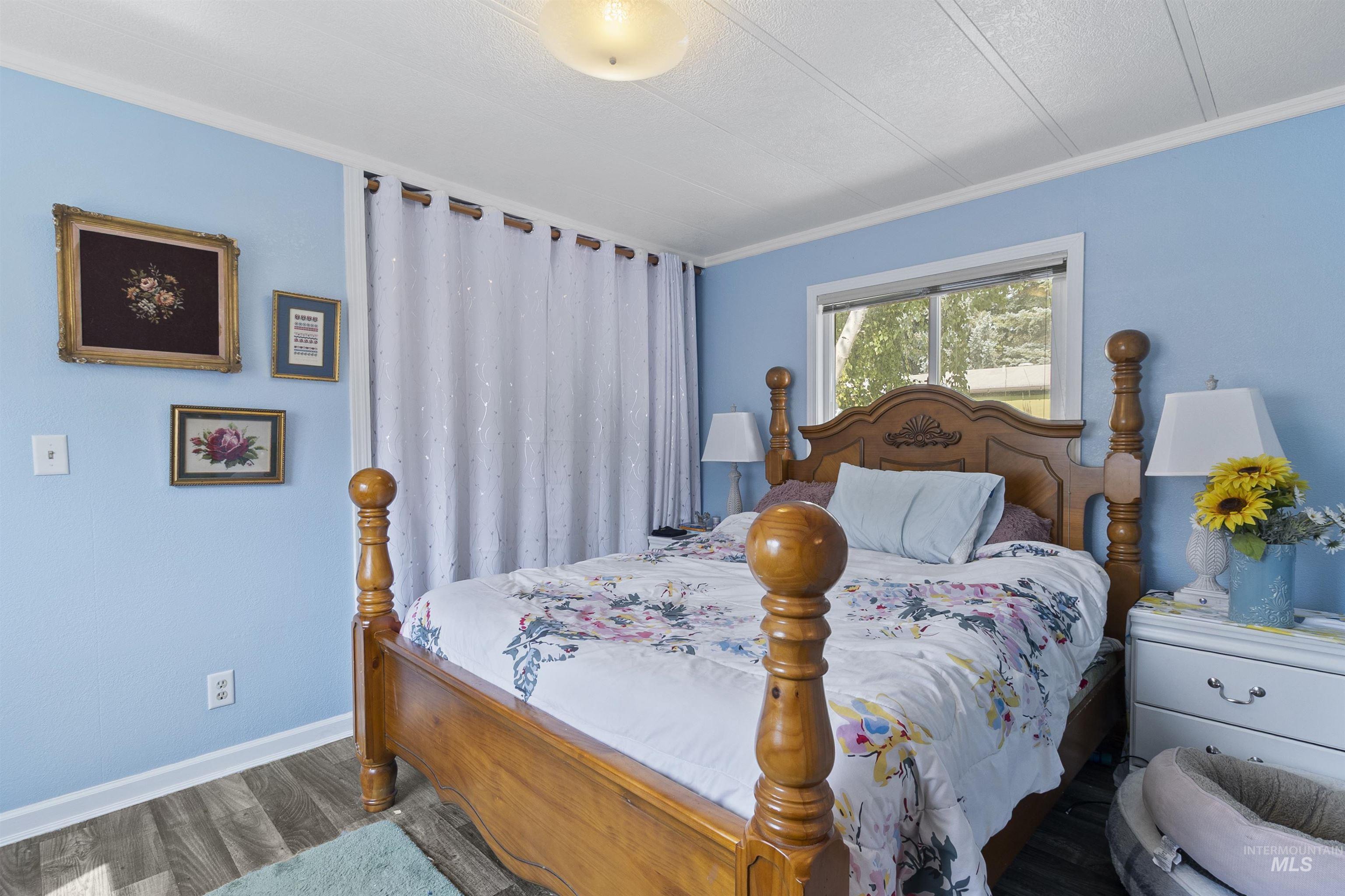 411 N Almon Property Photo 13