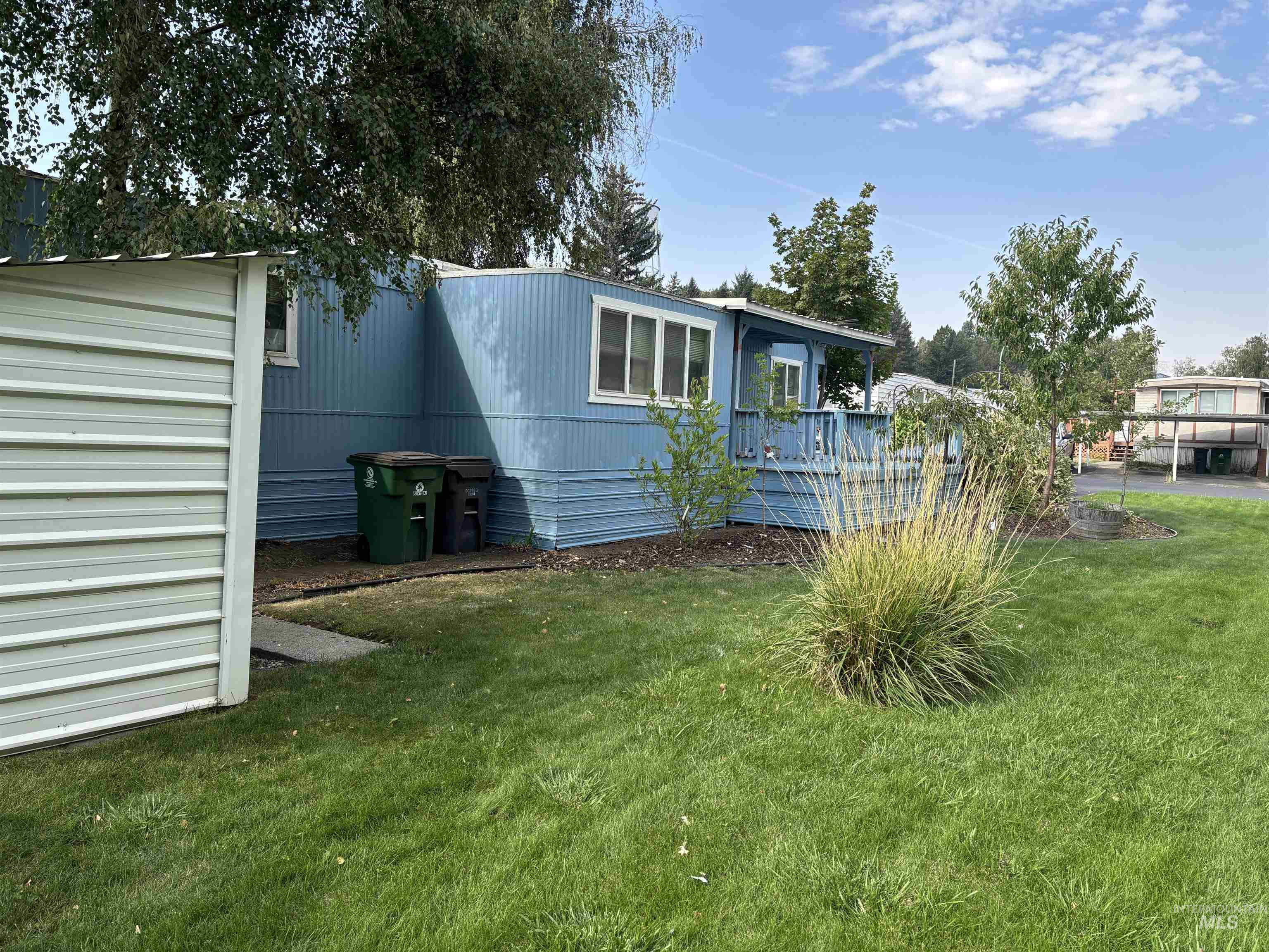 411 N Almon Property Photo 26