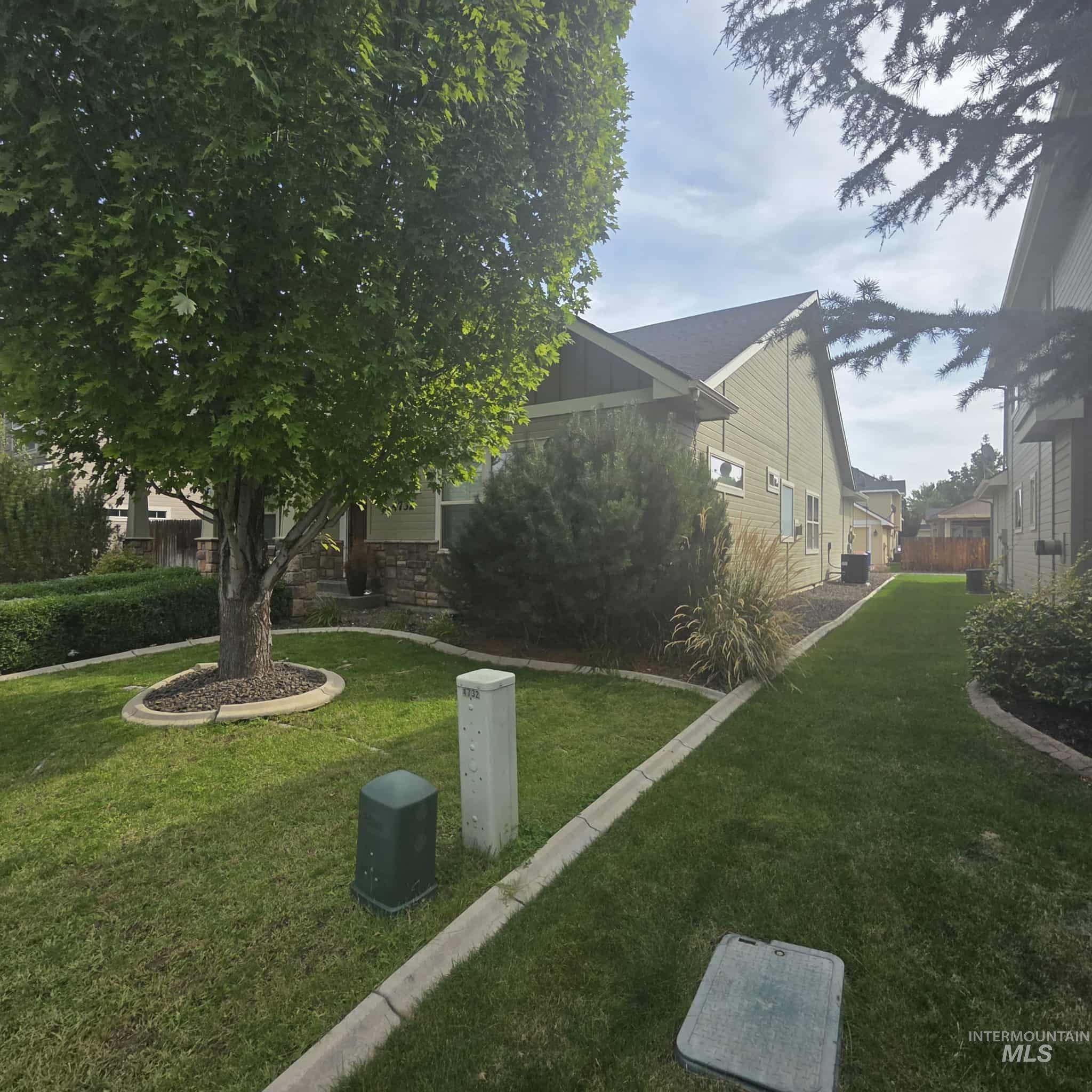 4732 S Silverhills Ave Property Photo 3