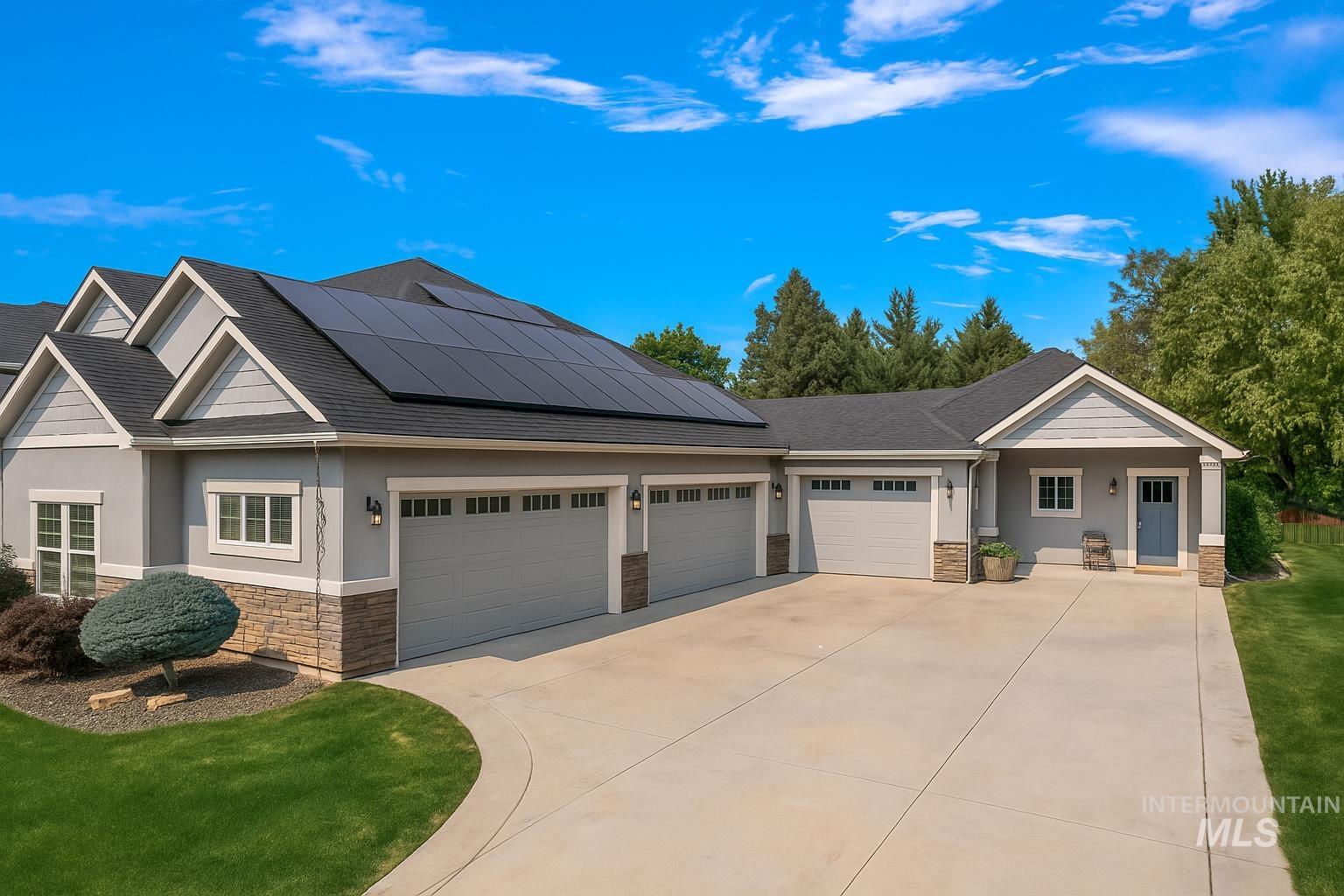 3074 W Newbury Ct. Property Photo 2