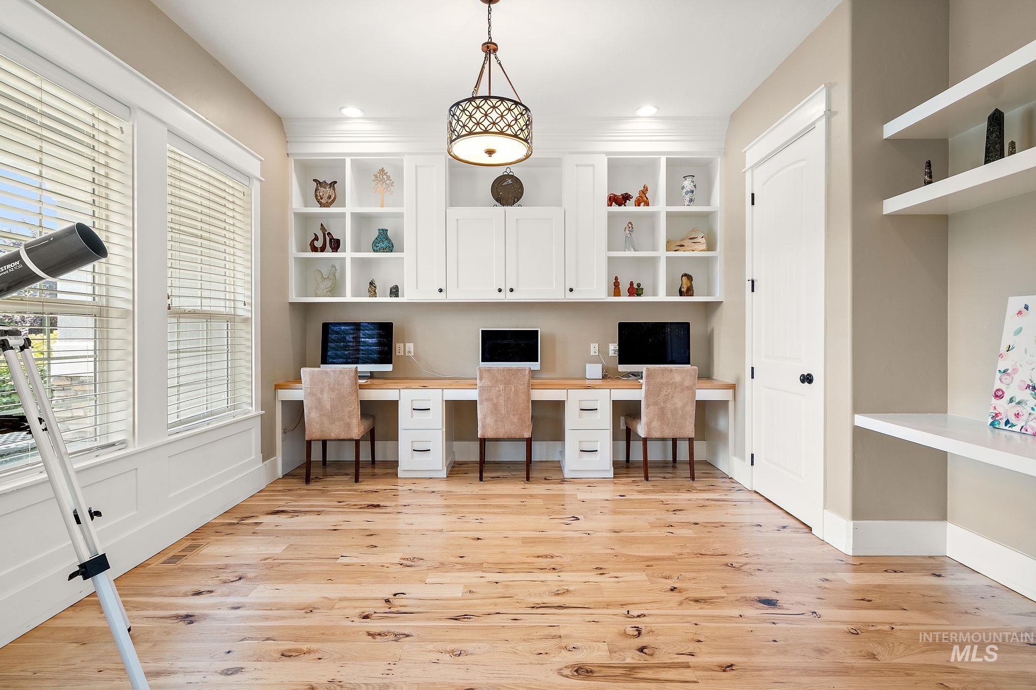 3074 W Newbury Ct. Property Photo 5