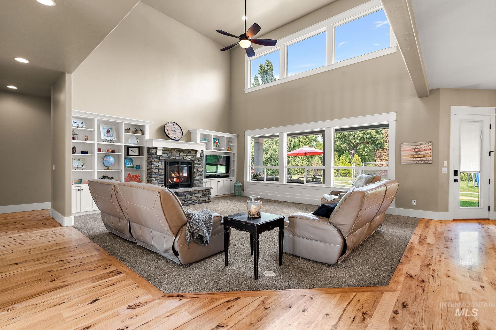 3074 W Newbury Ct. Property Photo 7