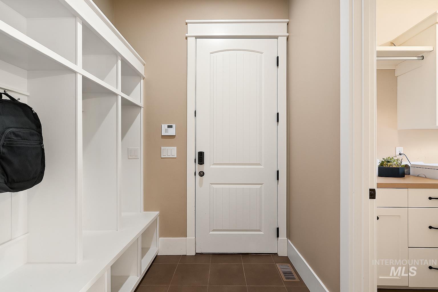 3074 W Newbury Ct. Property Photo 18