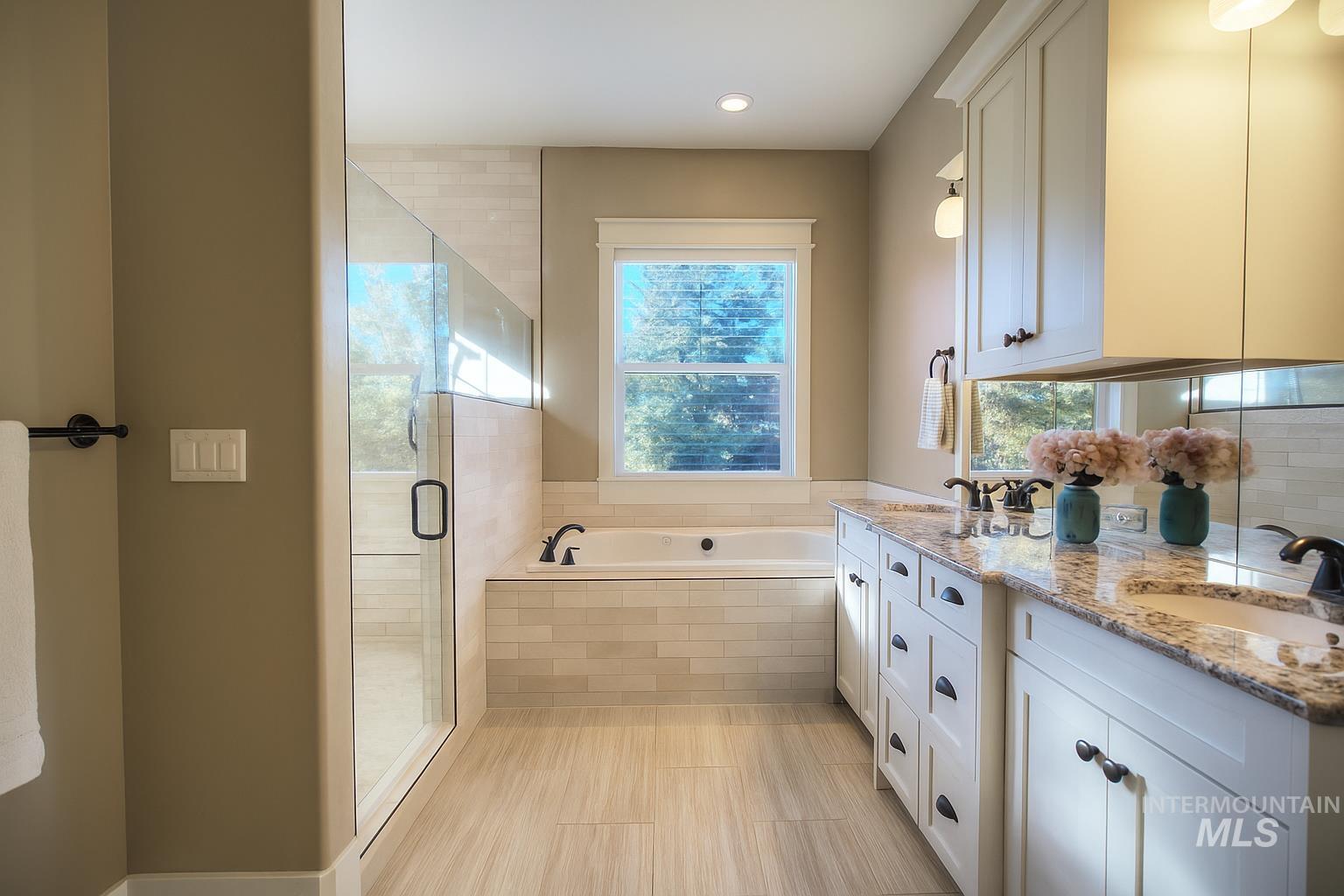 3074 W Newbury Ct. Property Photo 24