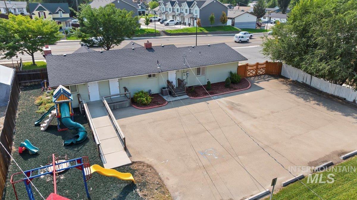 515 16th Ave N Property Photo 47