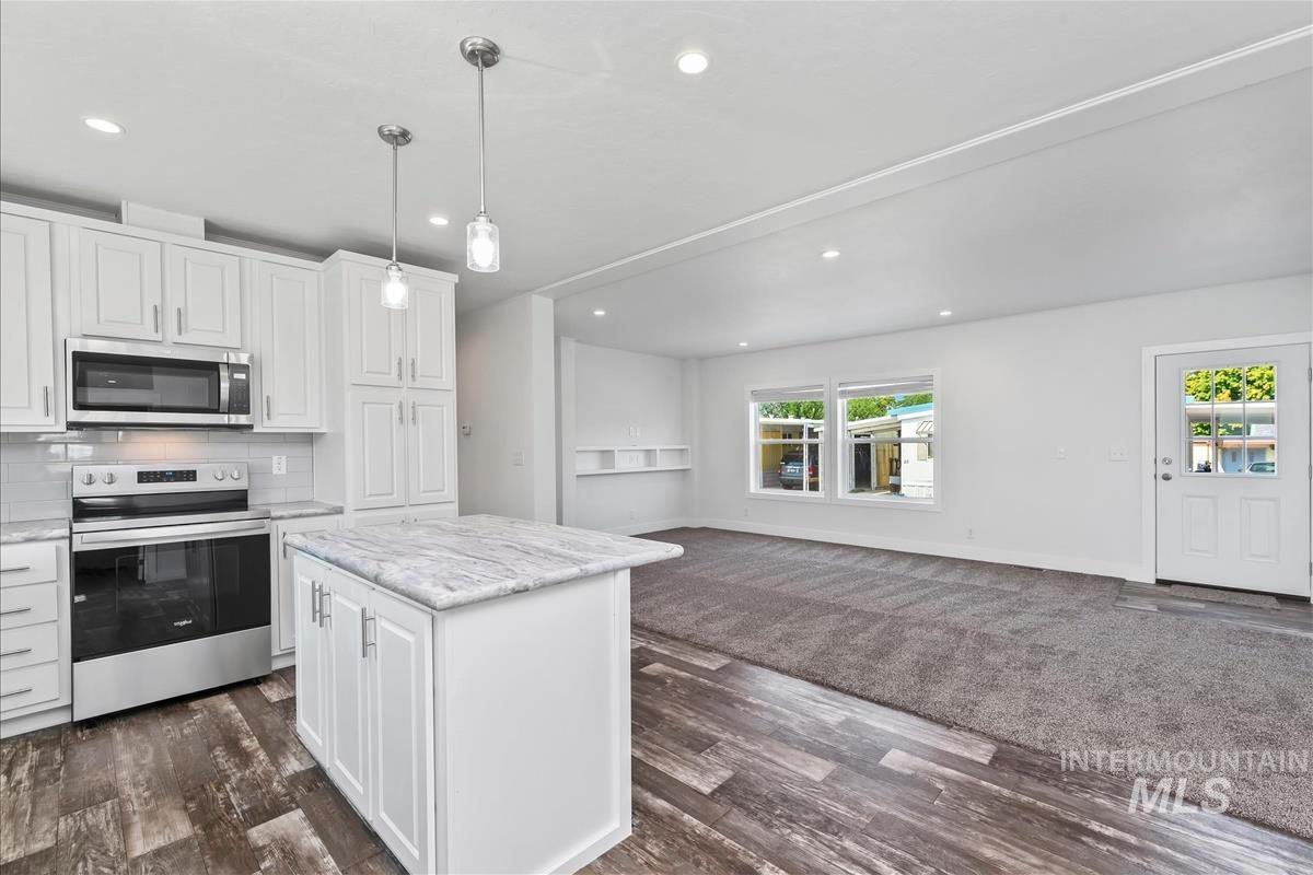 914 N Midland Blvd Property Photo 13
