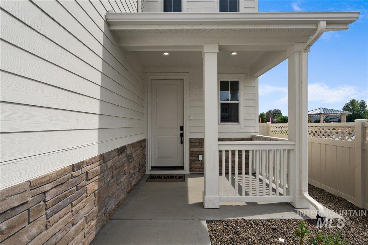 6105 N Torva Ave Property Photo 3