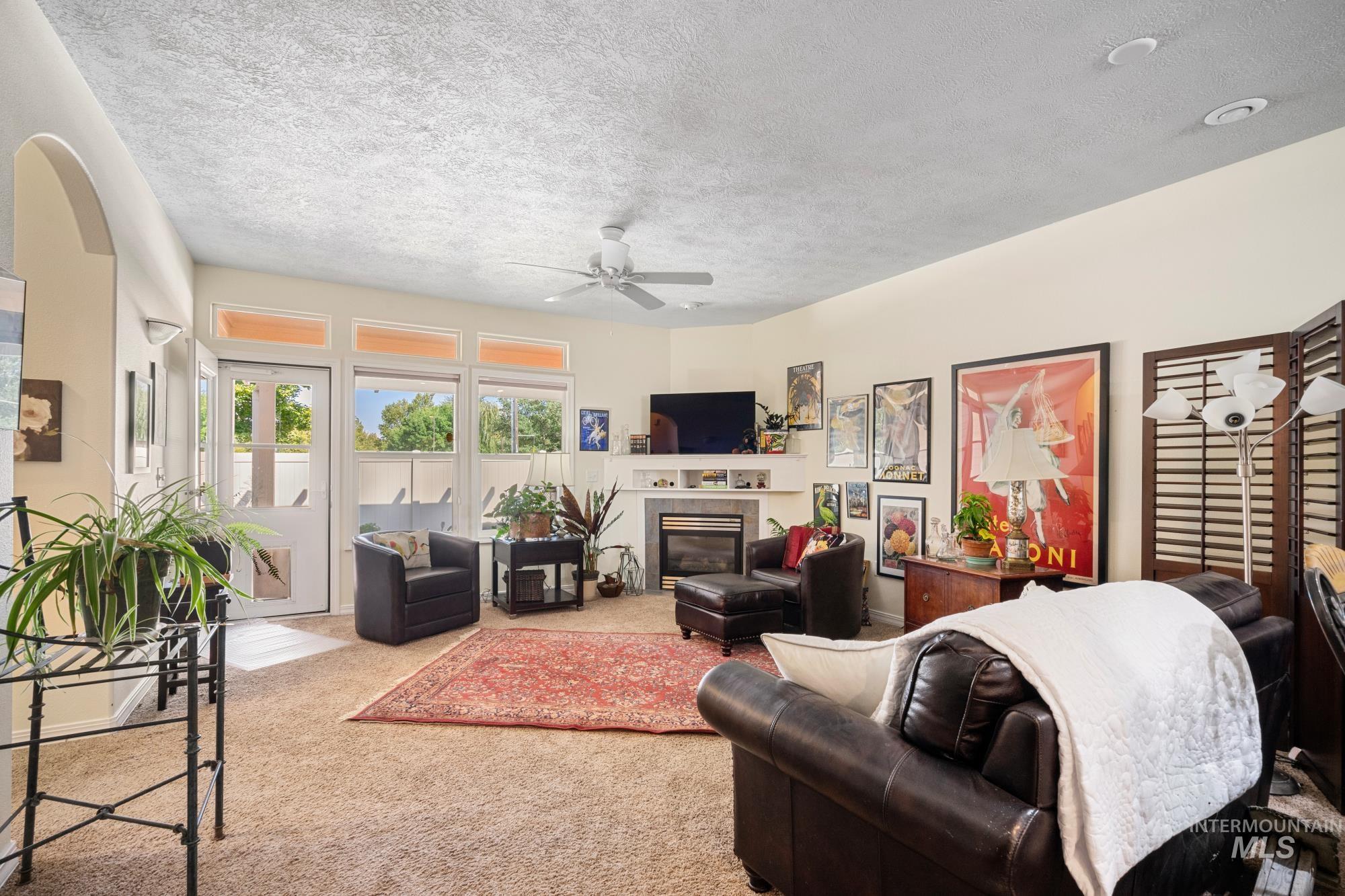 2442 N Blue Springs Ave Property Photo 6