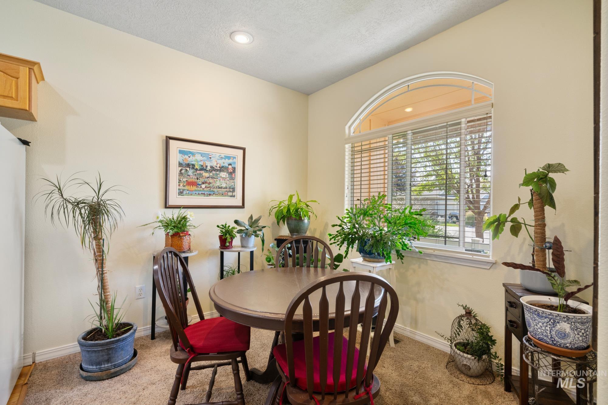 2442 N Blue Springs Ave Property Photo 11