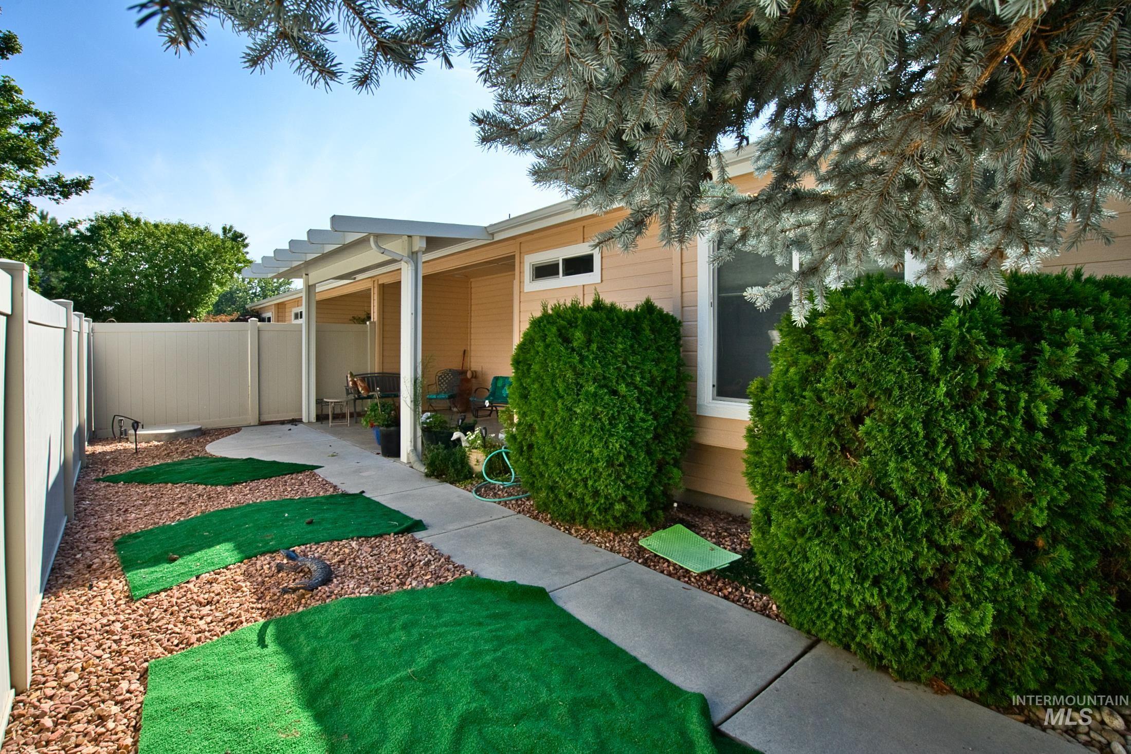 2442 N Blue Springs Ave Property Photo 20