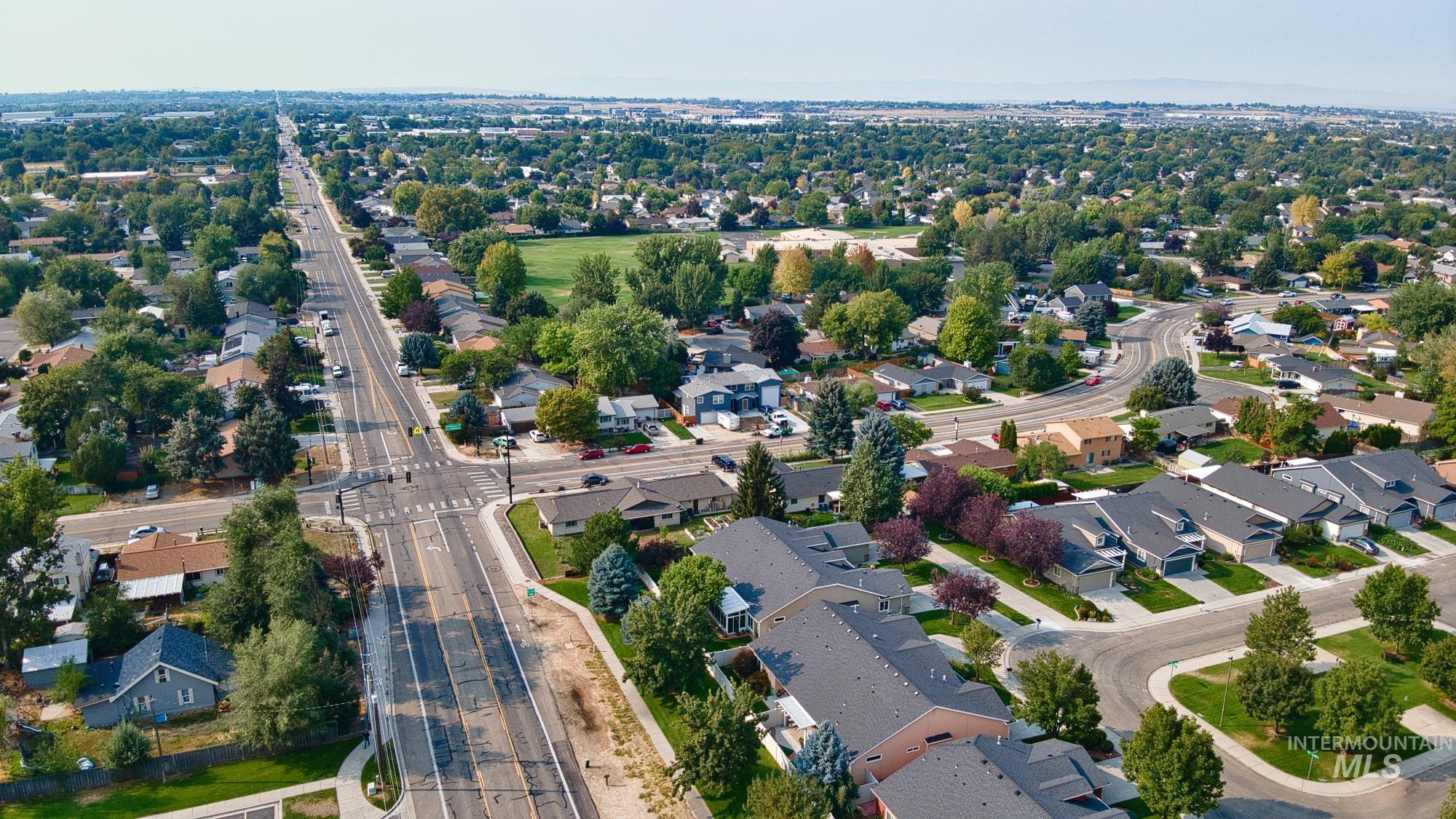 2442 N Blue Springs Ave Property Photo 25