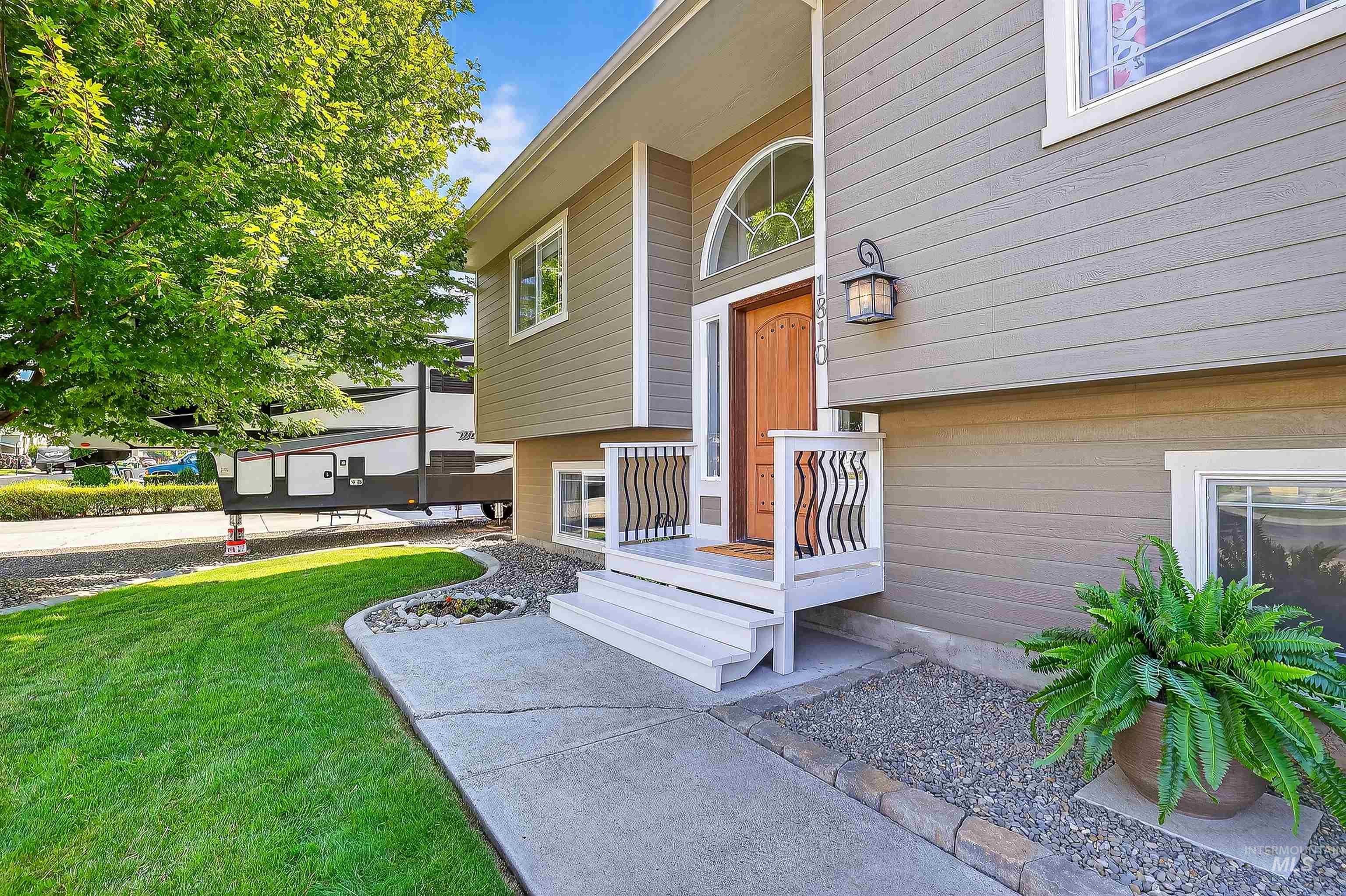 1810 Birch Drive Property Photo 1