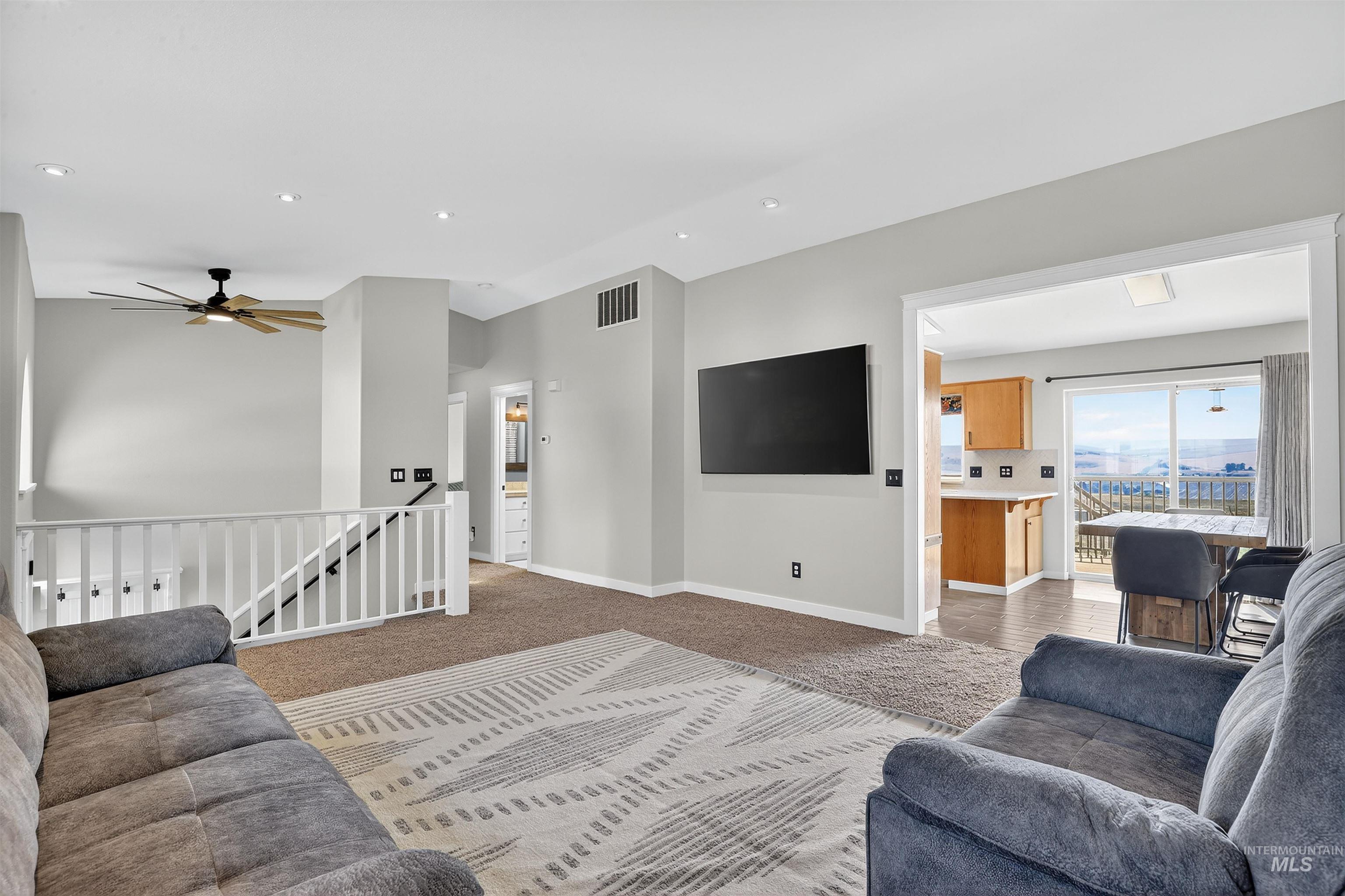 1810 Birch Drive Property Photo 10