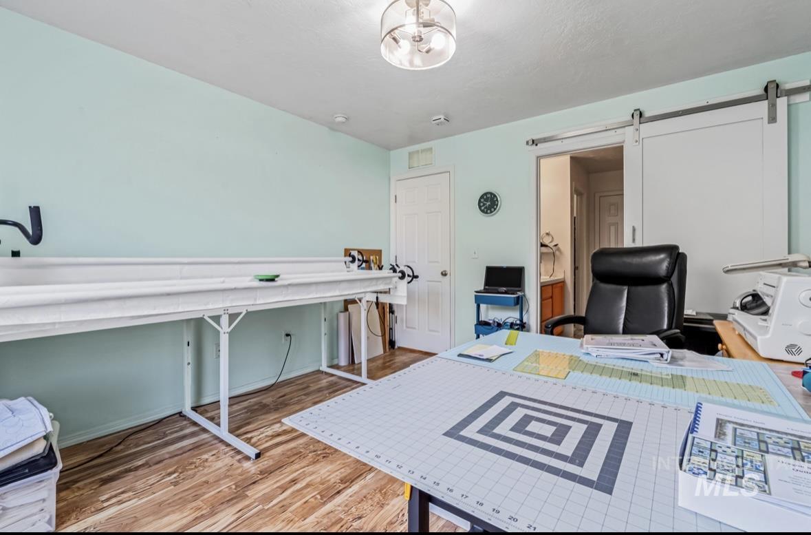 11898 Altamont Property Photo 9