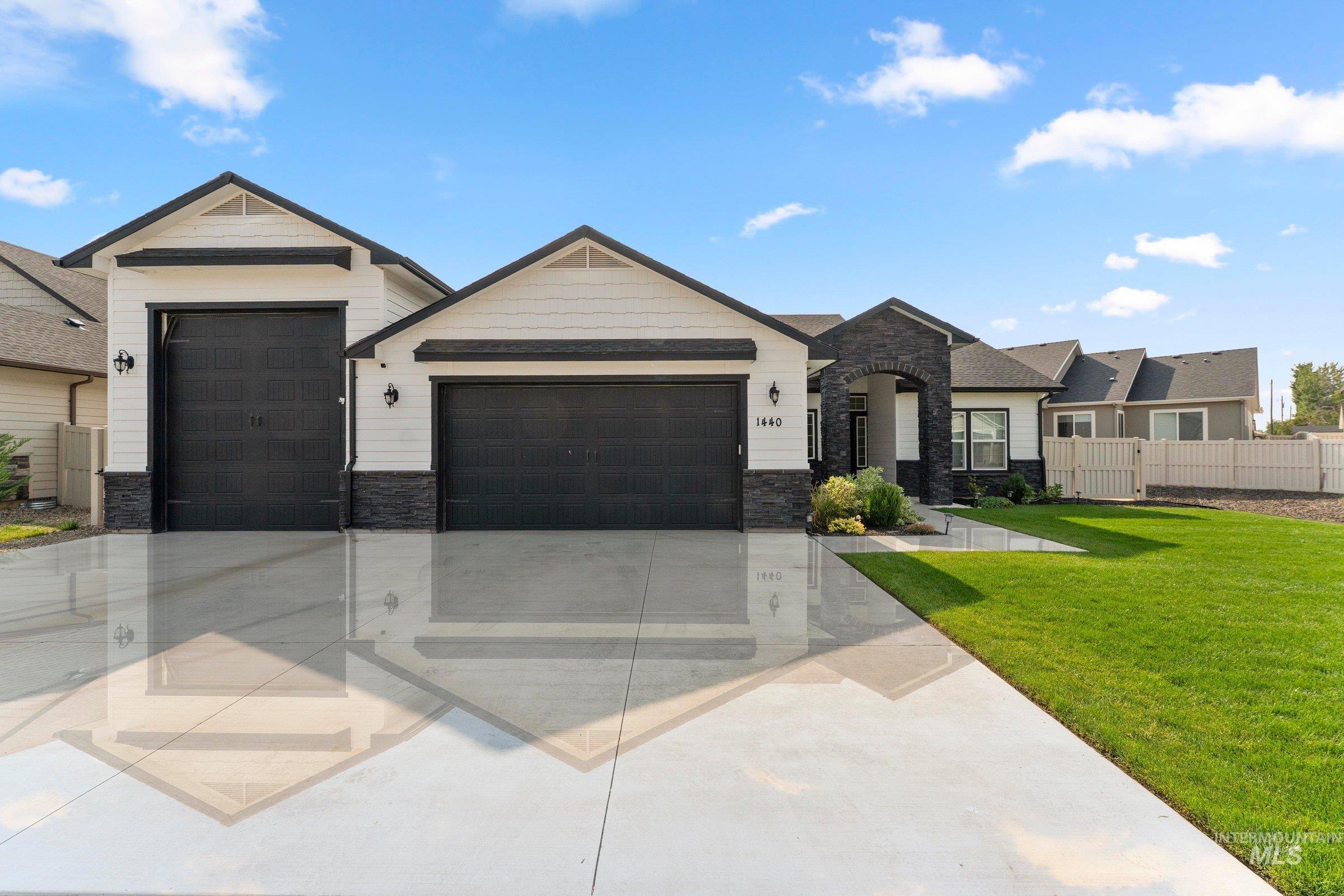 1440 Chaparral Way Property Photo 1