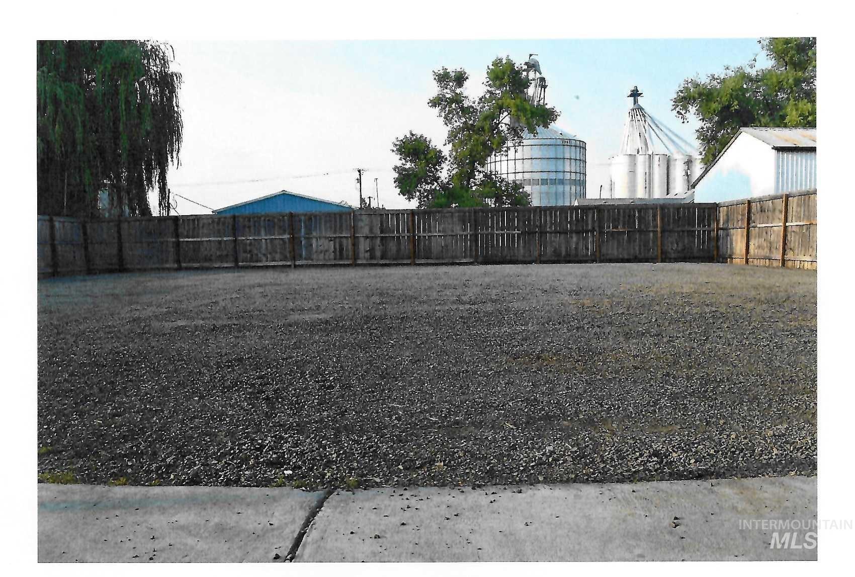 815 Cunningham Street Property Photo 3