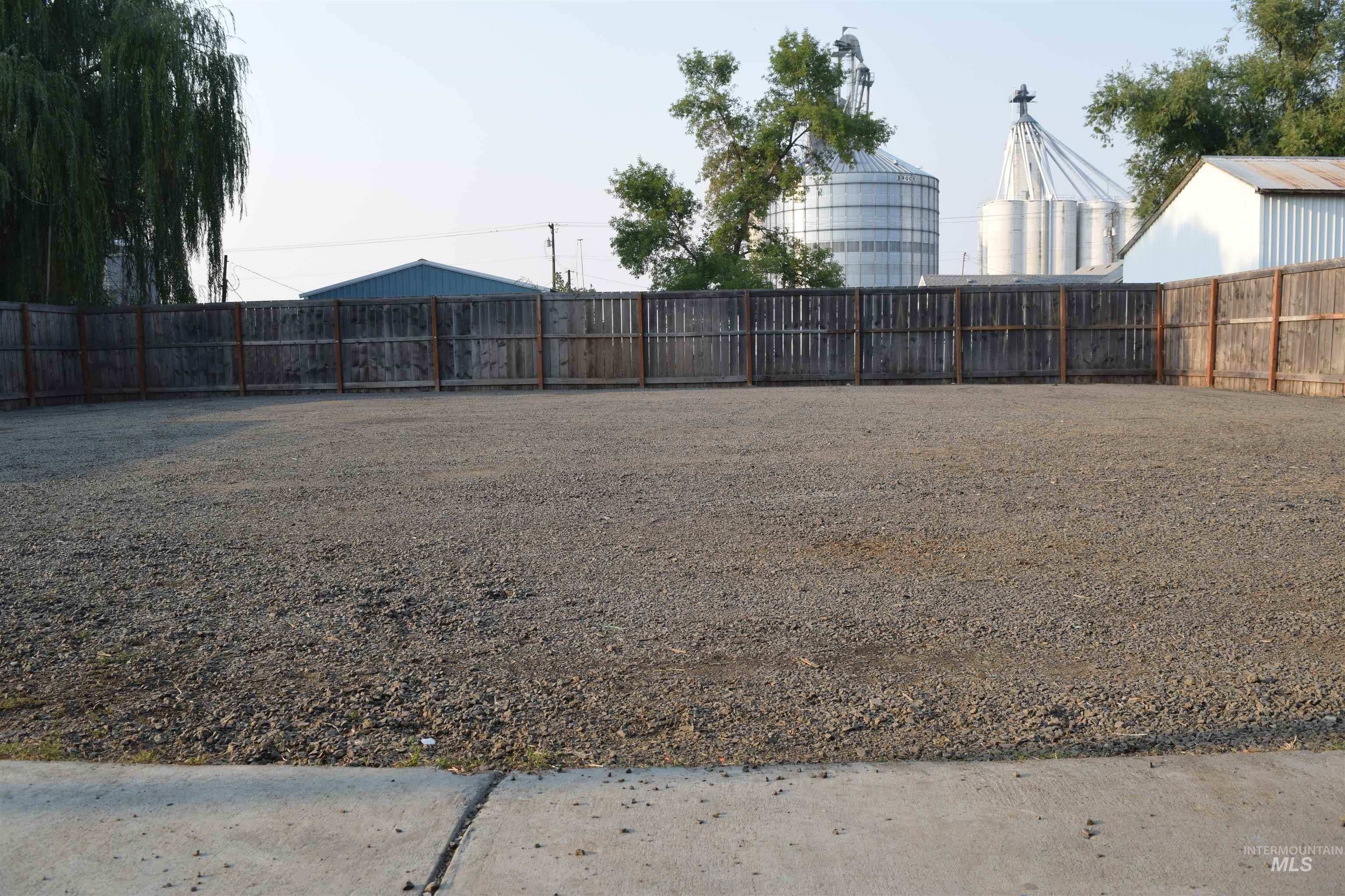 815 Cunningham Street Property Photo 23