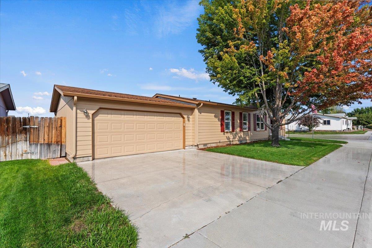 1331 S American Ave Property Photo 1