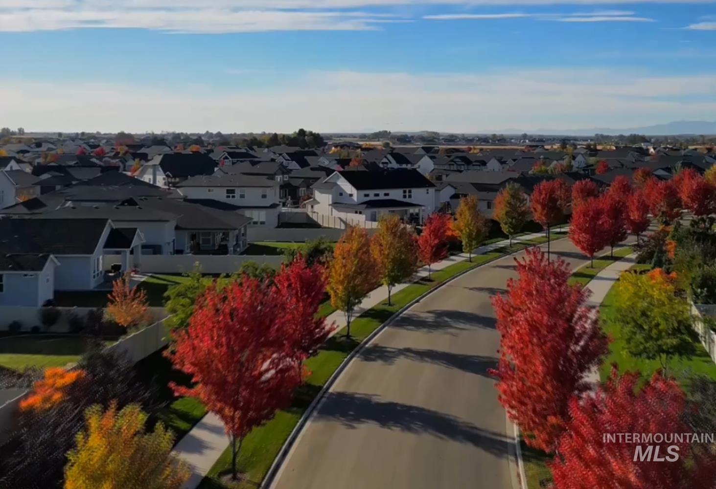 1437 E Andes Dr Property Photo 2