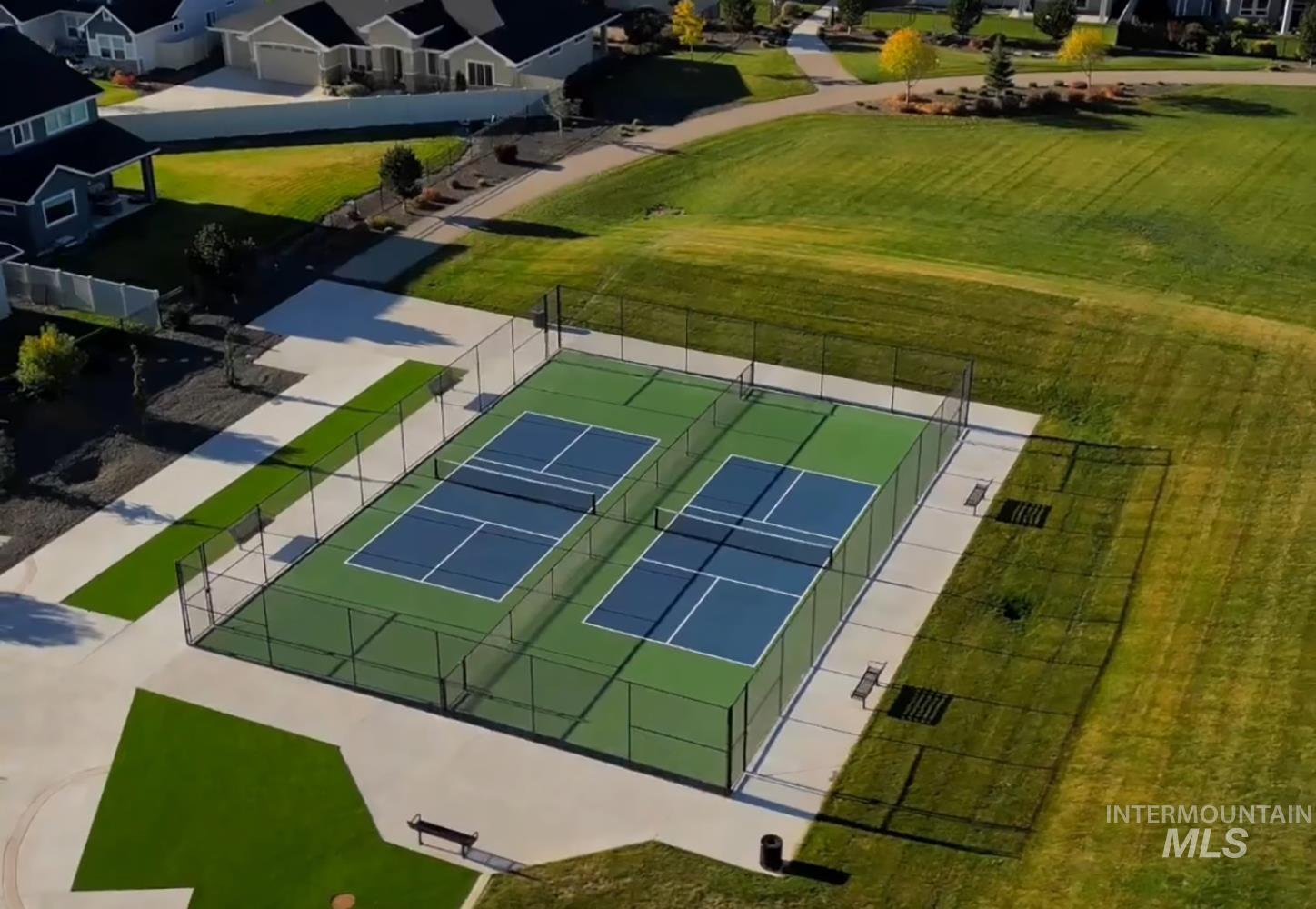 1437 E Andes Dr Property Photo 5