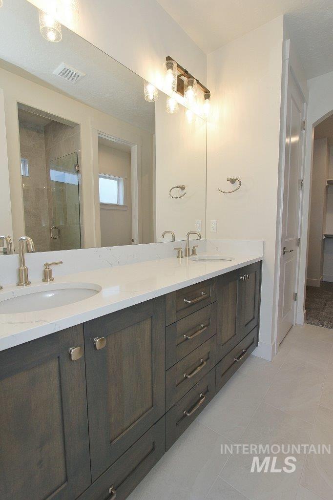 1437 E Andes Dr Property Photo 17