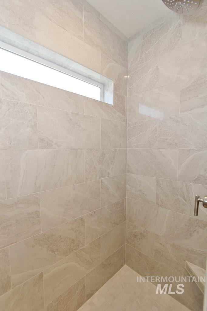 1437 E Andes Dr Property Photo 18