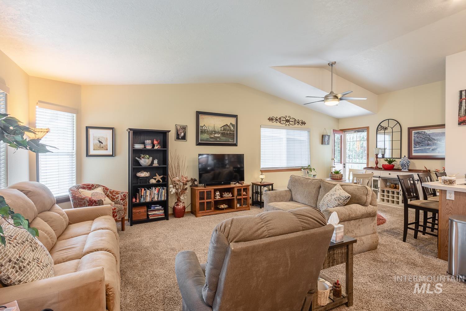 5418 N Willowcrest Pl. Property Photo 3