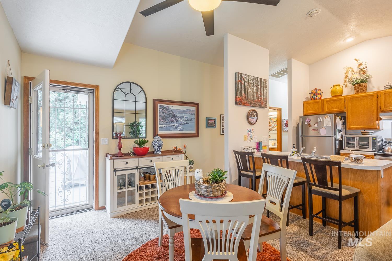 5418 N Willowcrest Pl. Property Photo 5