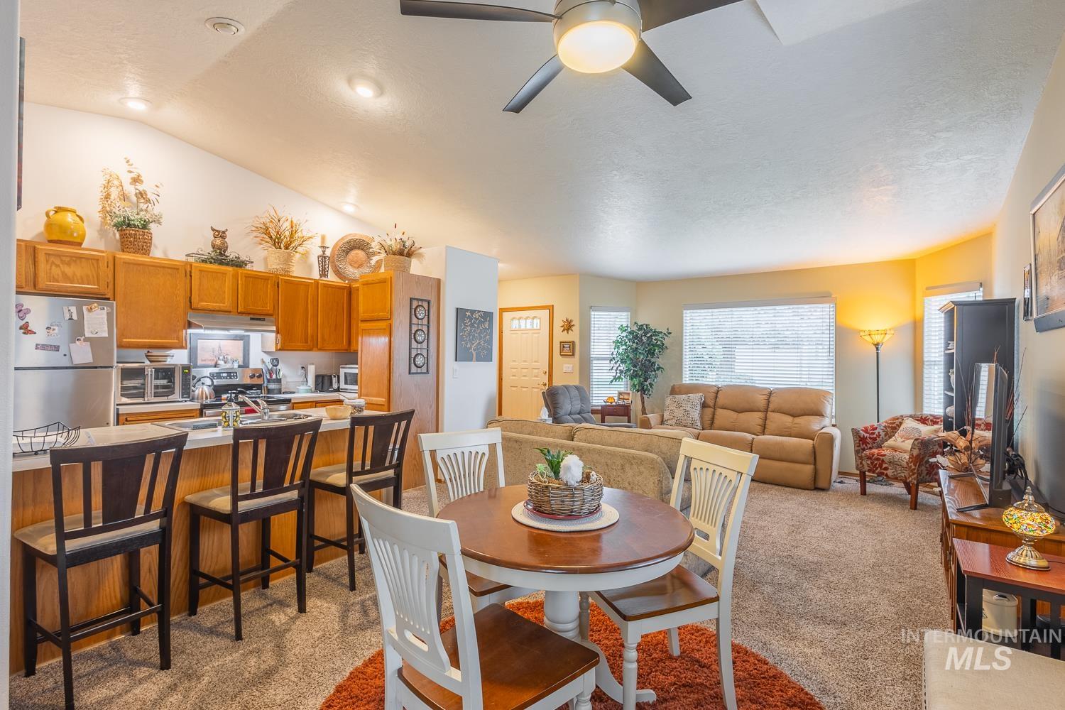 5418 N Willowcrest Pl. Property Photo 6