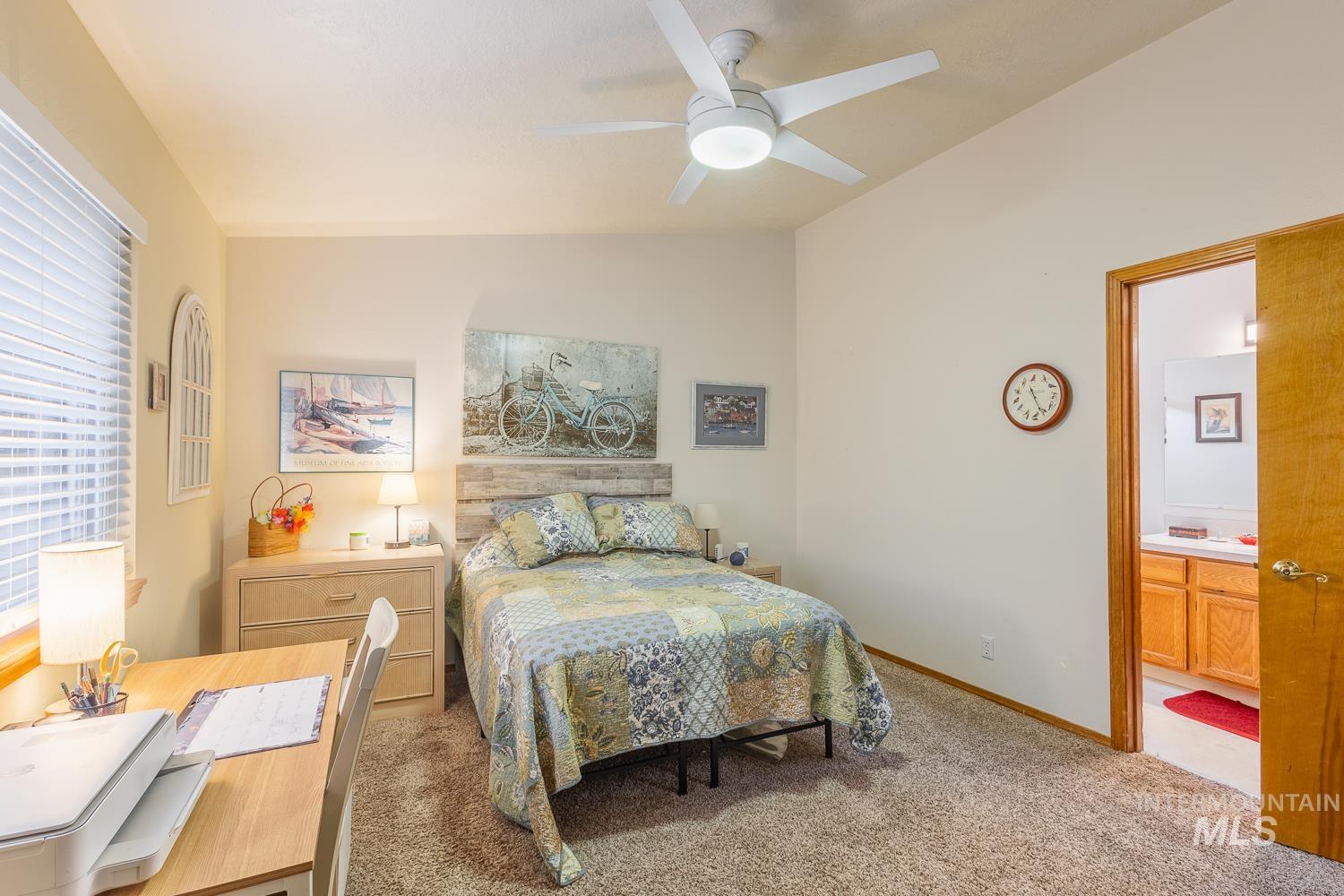 5418 N Willowcrest Pl. Property Photo 8