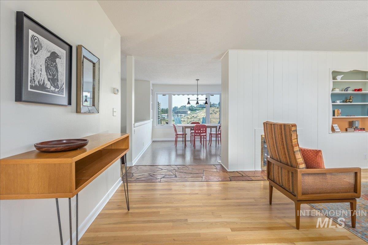 92 W Horizon Dr Property Photo 3