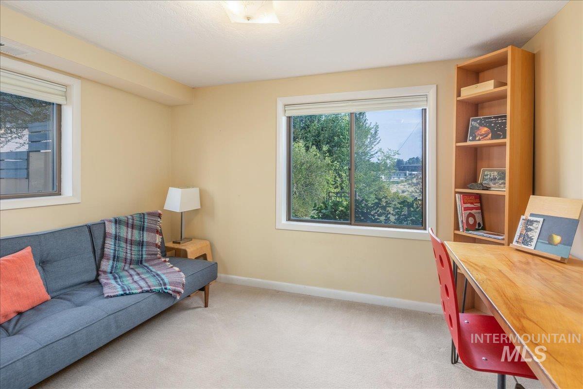 92 W Horizon Dr Property Photo 23